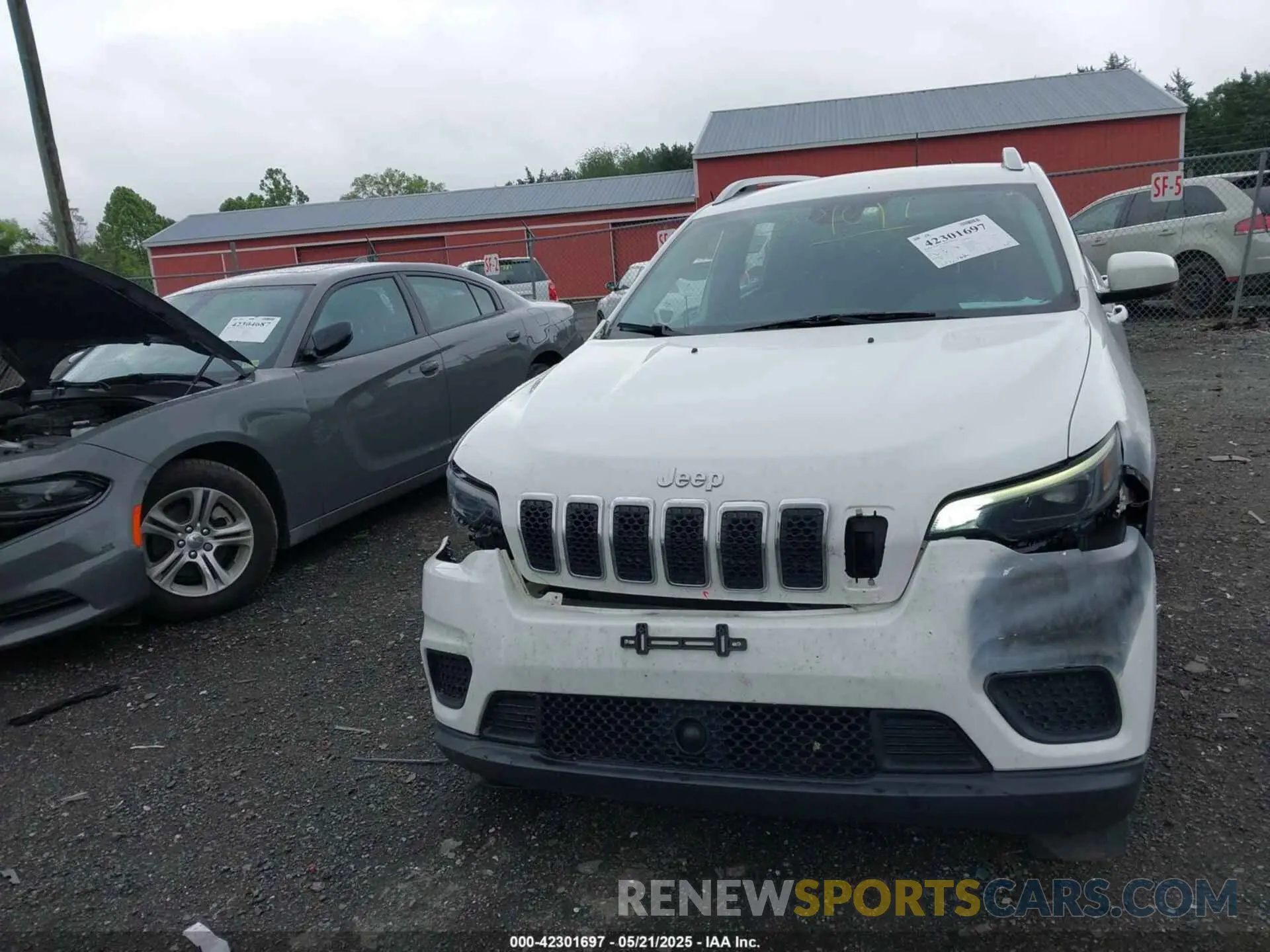 6 Photograph of a damaged car 1C4PJLCB4MD103477 JEEP CHEROKEE 2021