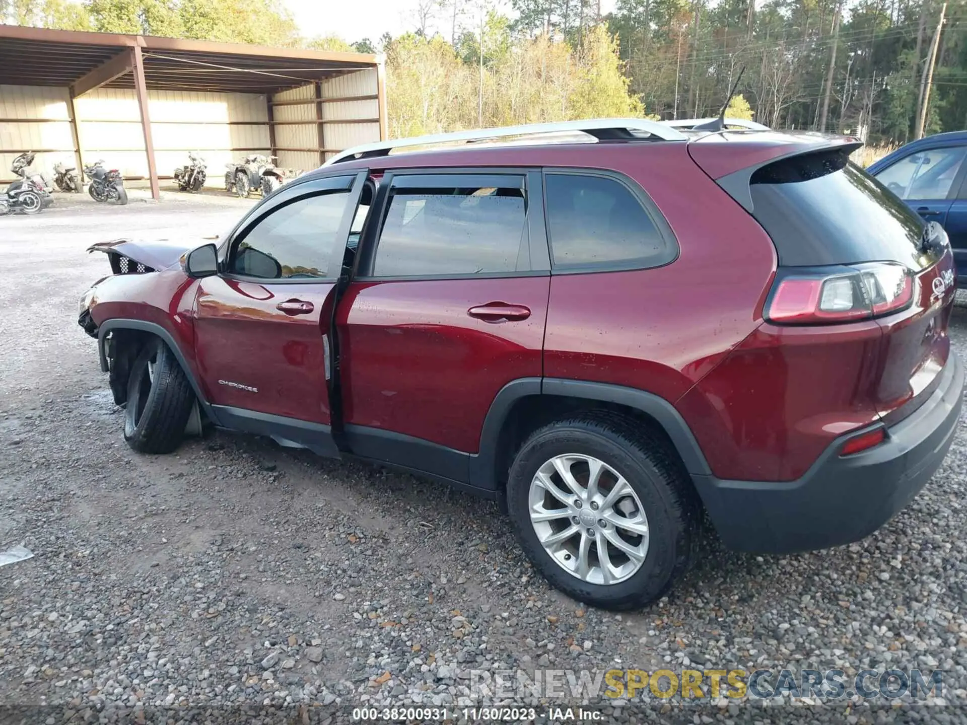 14 Photograph of a damaged car 1C4PJLCB5MD192315 JEEP CHEROKEE 2021