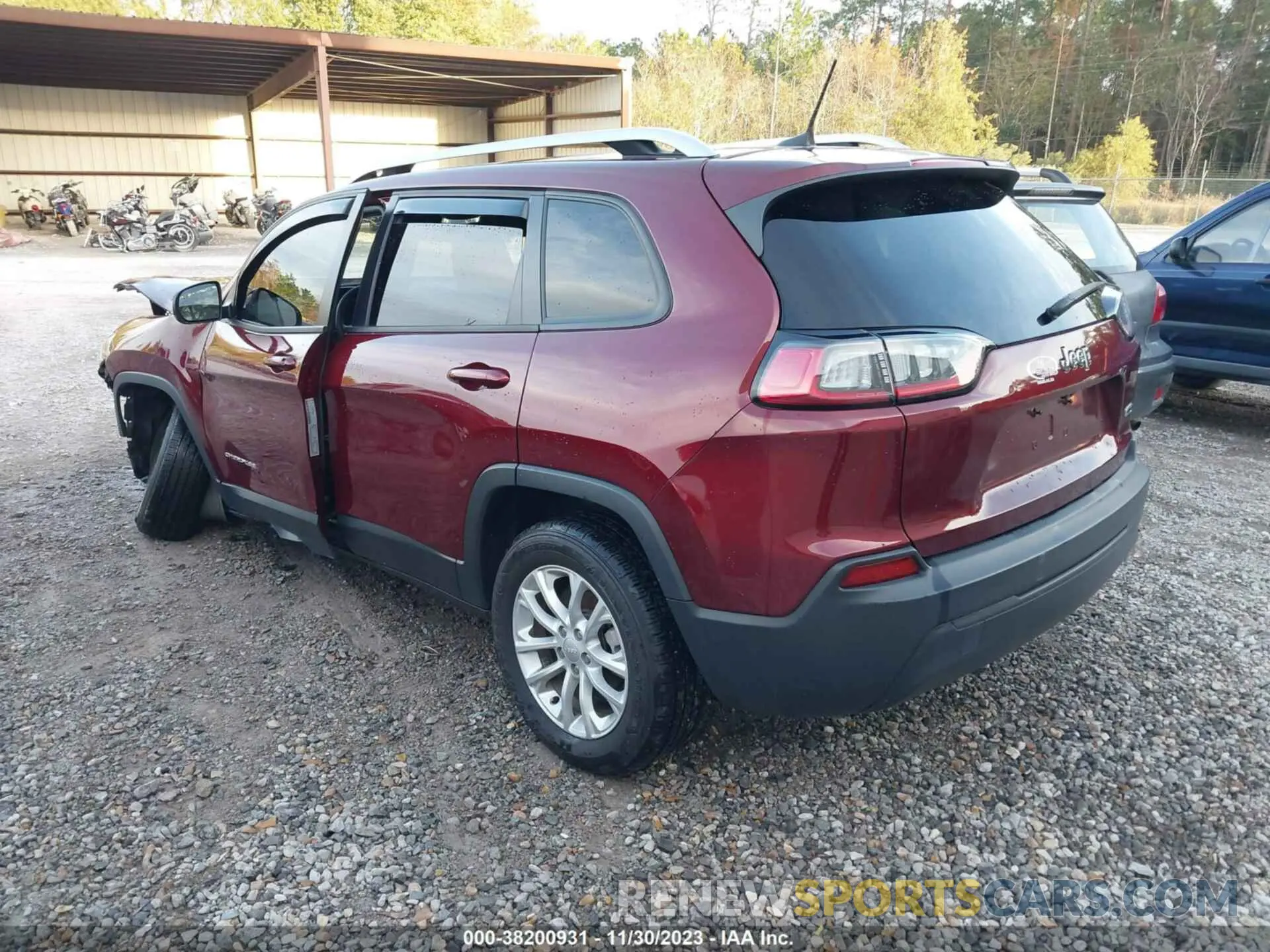 3 Photograph of a damaged car 1C4PJLCB5MD192315 JEEP CHEROKEE 2021