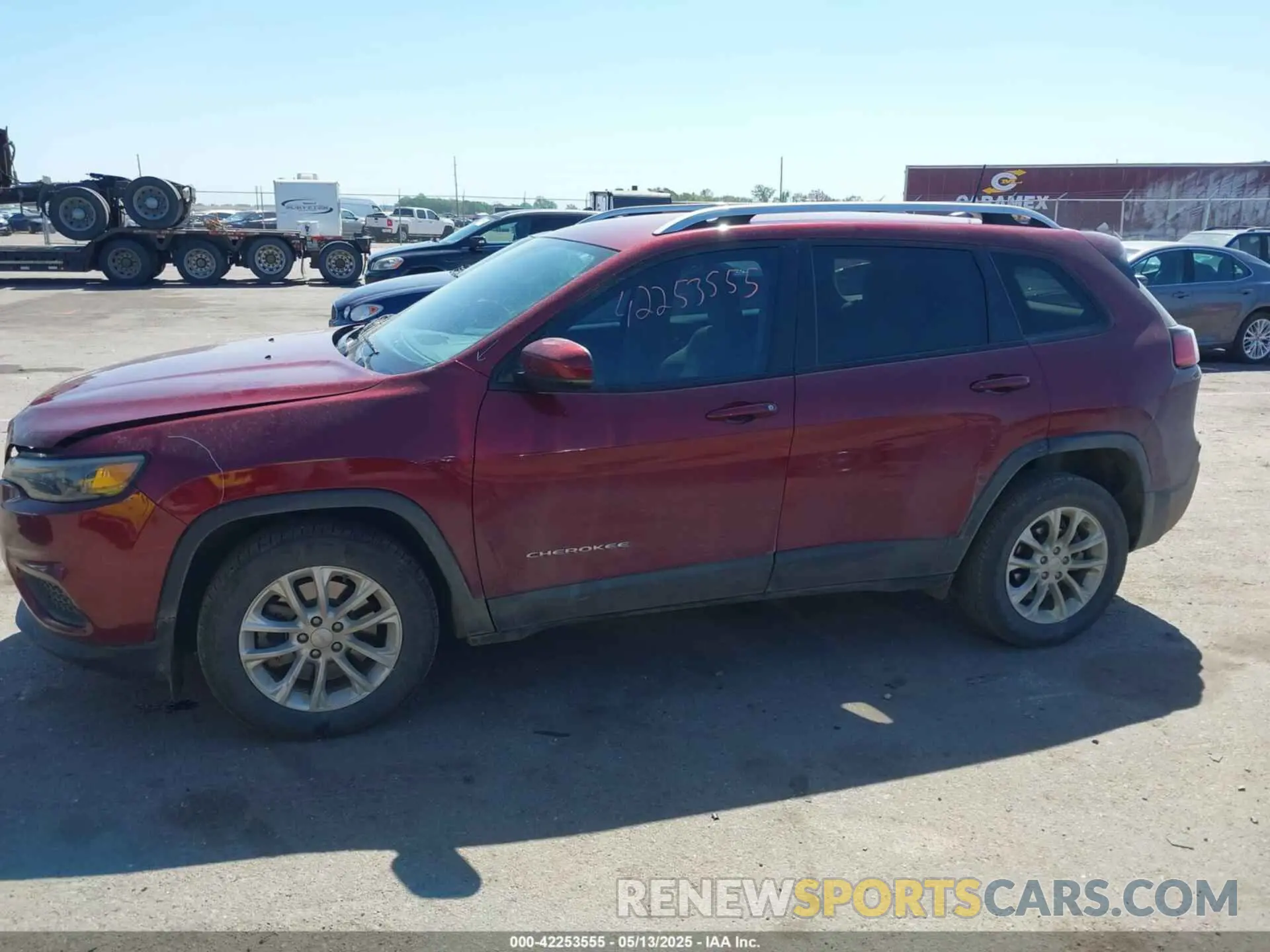 15 Photograph of a damaged car 1C4PJLCB6MD174101 JEEP CHEROKEE 2021
