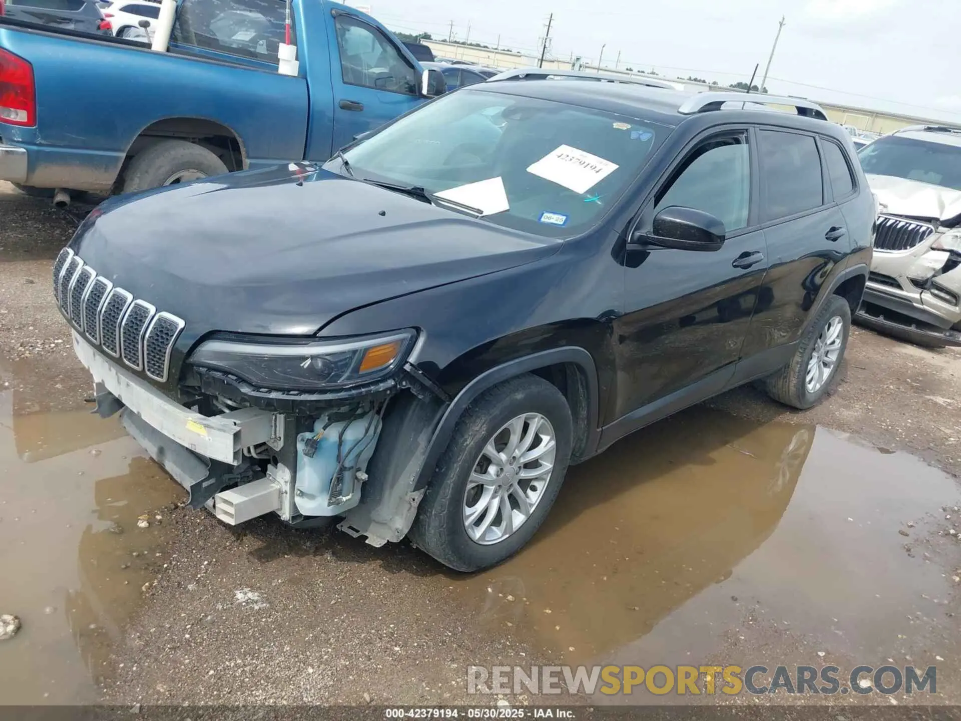 2 Photograph of a damaged car 1C4PJLCB8MD116023 JEEP CHEROKEE 2021