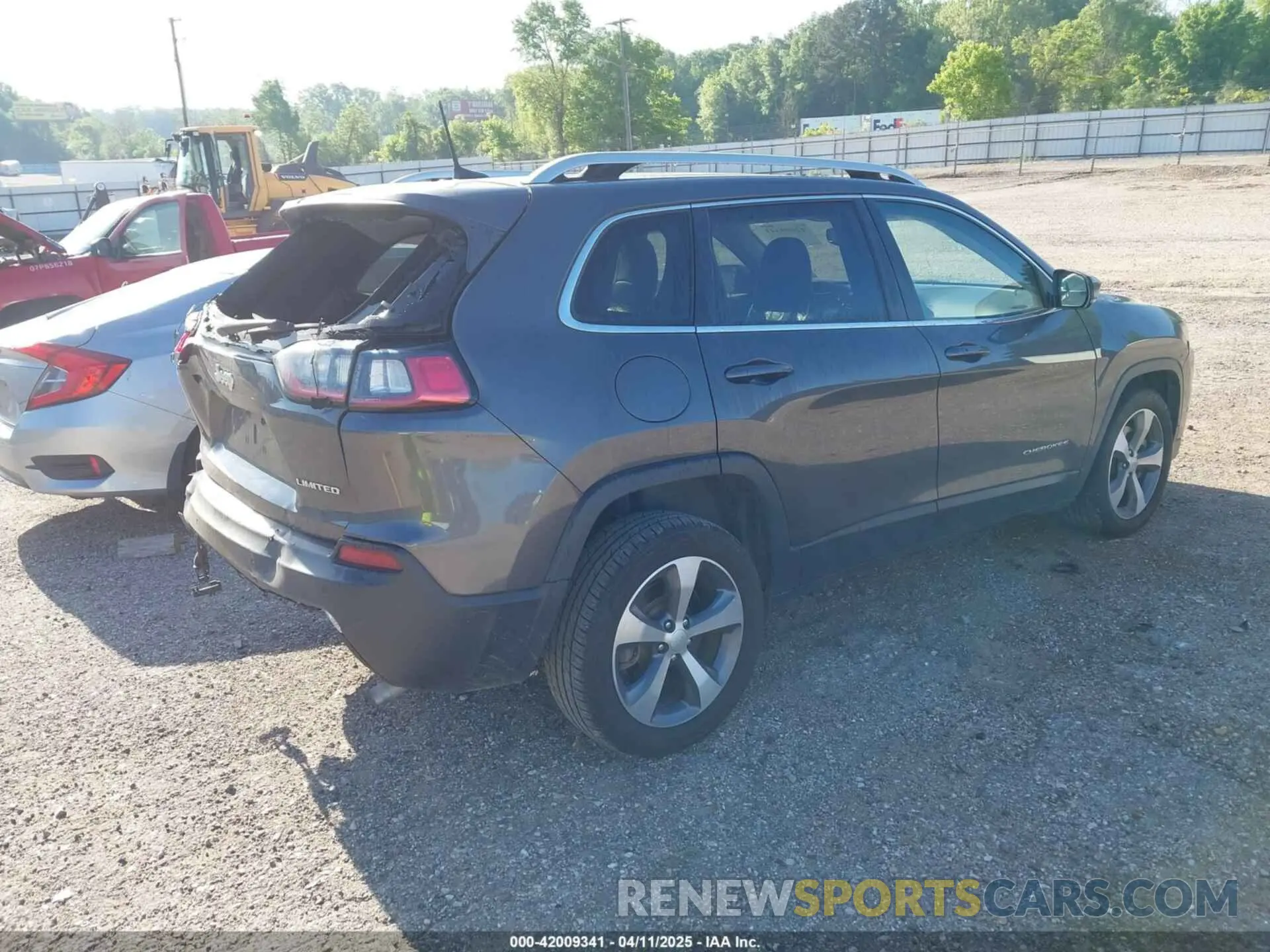 4 Photograph of a damaged car 1C4PJLDX8MD179651 JEEP CHEROKEE 2021