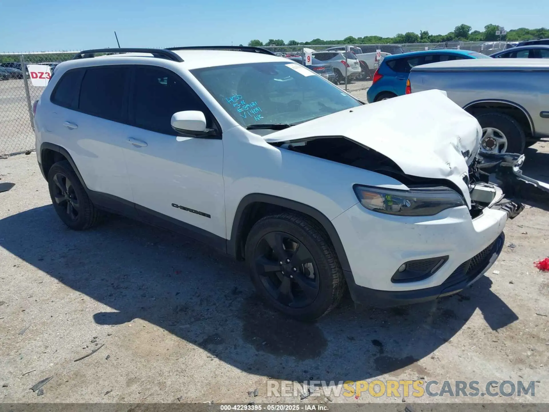 1 Photograph of a damaged car 1C4PJLLB0MD114041 JEEP CHEROKEE 2021