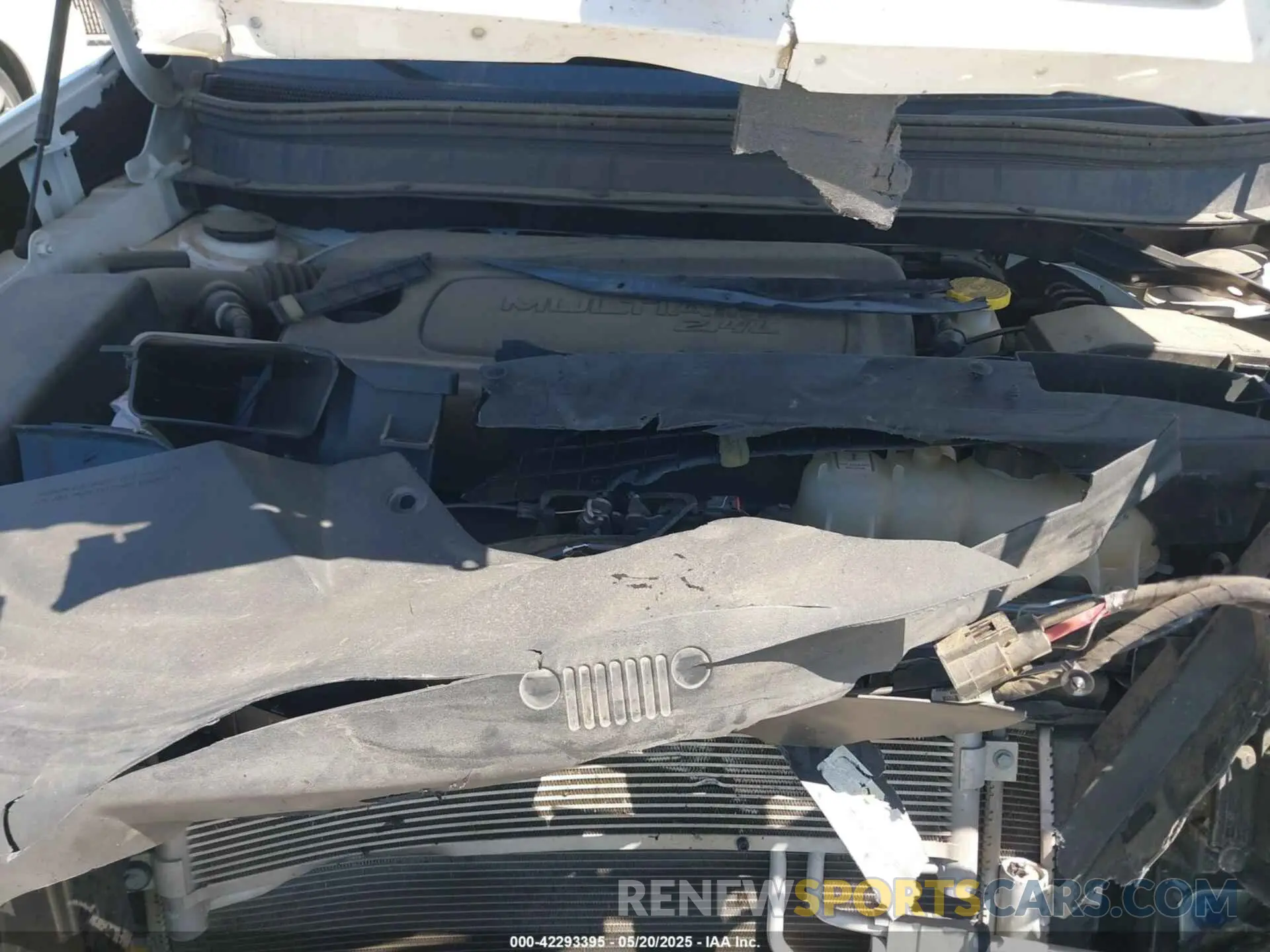 10 Photograph of a damaged car 1C4PJLLB0MD114041 JEEP CHEROKEE 2021