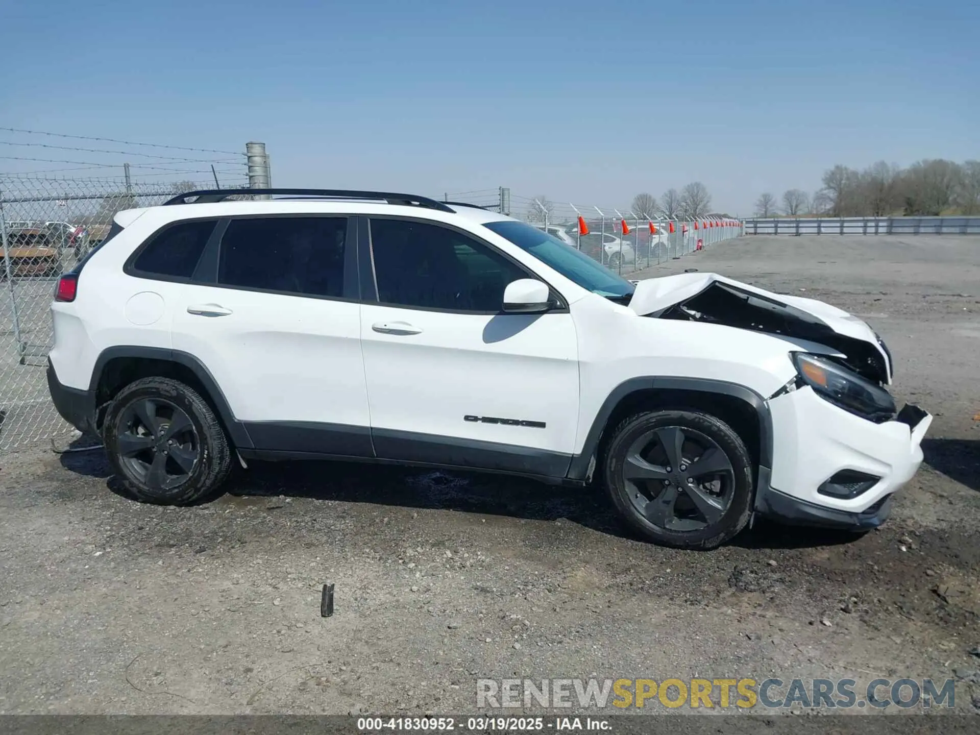 13 Photograph of a damaged car 1C4PJLLB1MD180422 JEEP CHEROKEE 2021