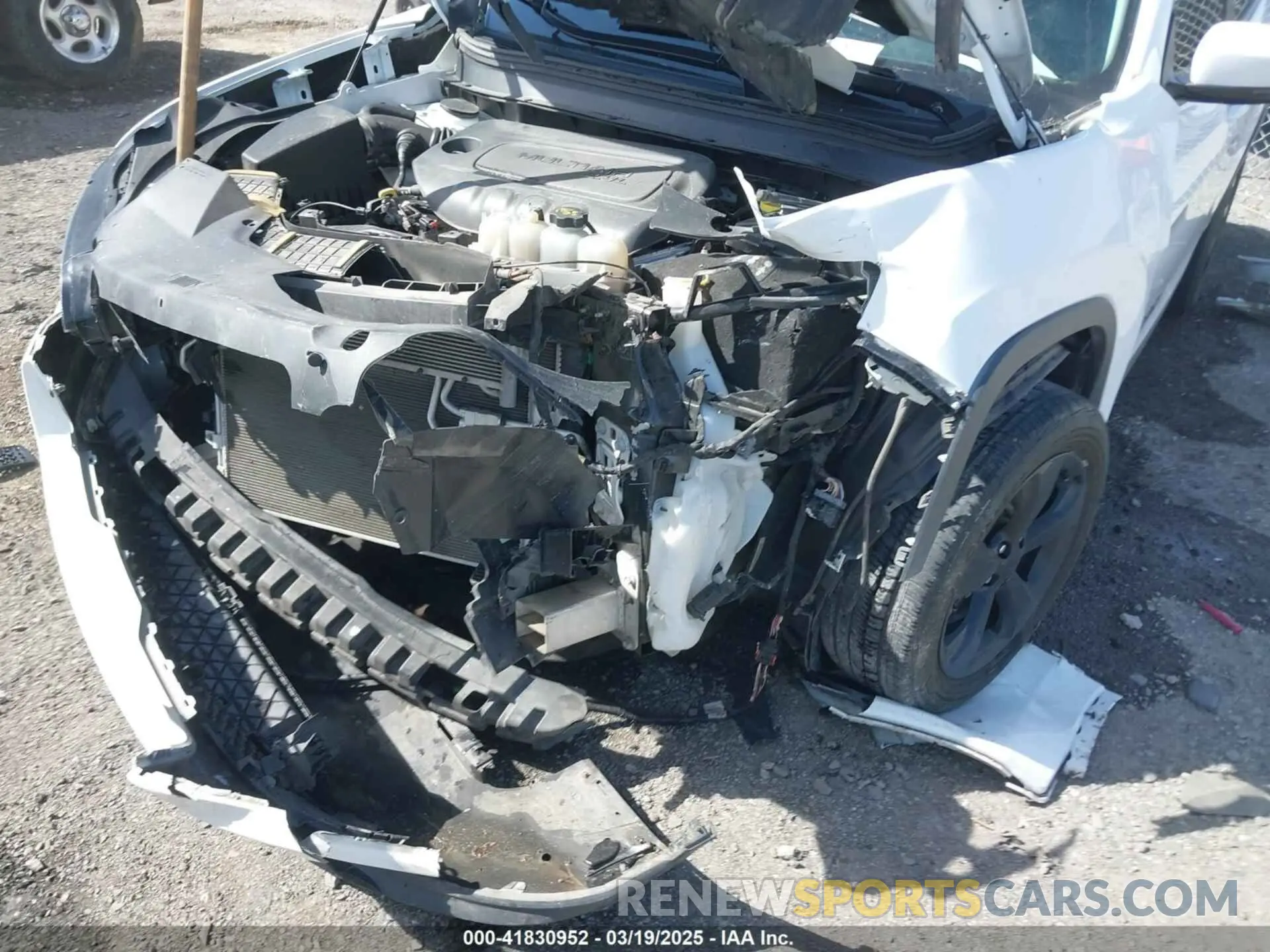 6 Photograph of a damaged car 1C4PJLLB1MD180422 JEEP CHEROKEE 2021