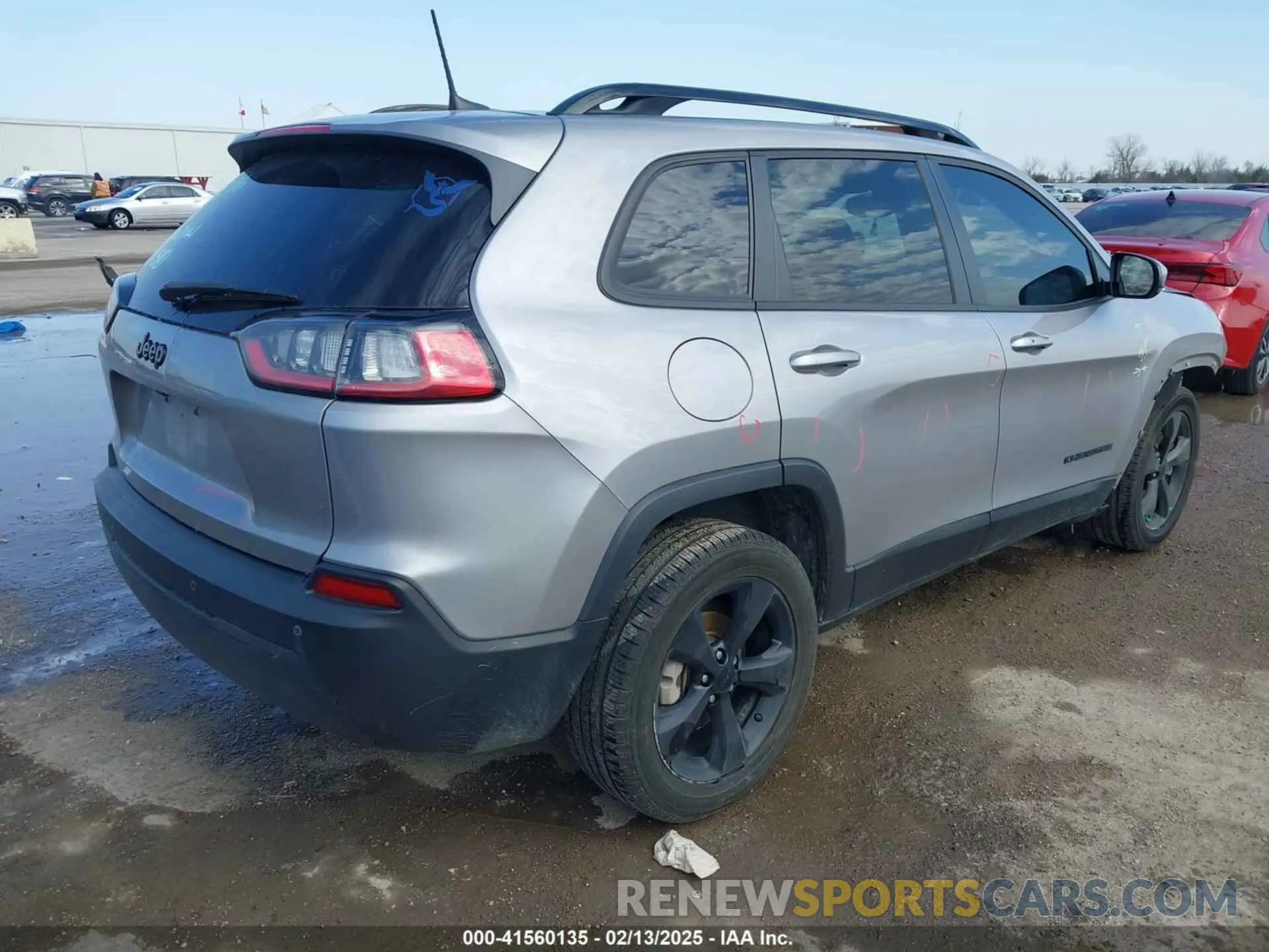 4 Photograph of a damaged car 1C4PJLLB6MD112830 JEEP CHEROKEE 2021
