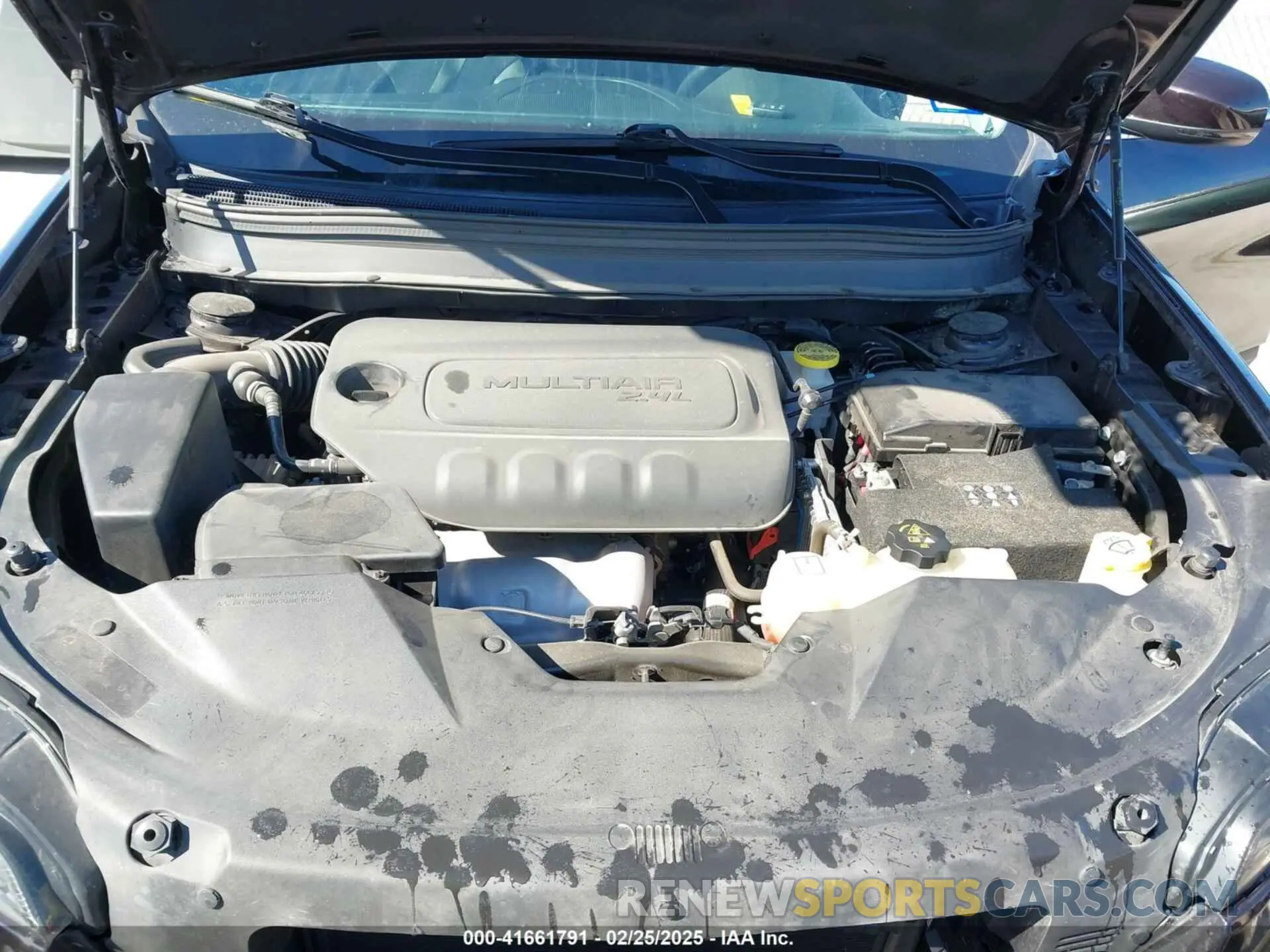 10 Photograph of a damaged car 1C4PJLLB6MD155810 JEEP CHEROKEE 2021