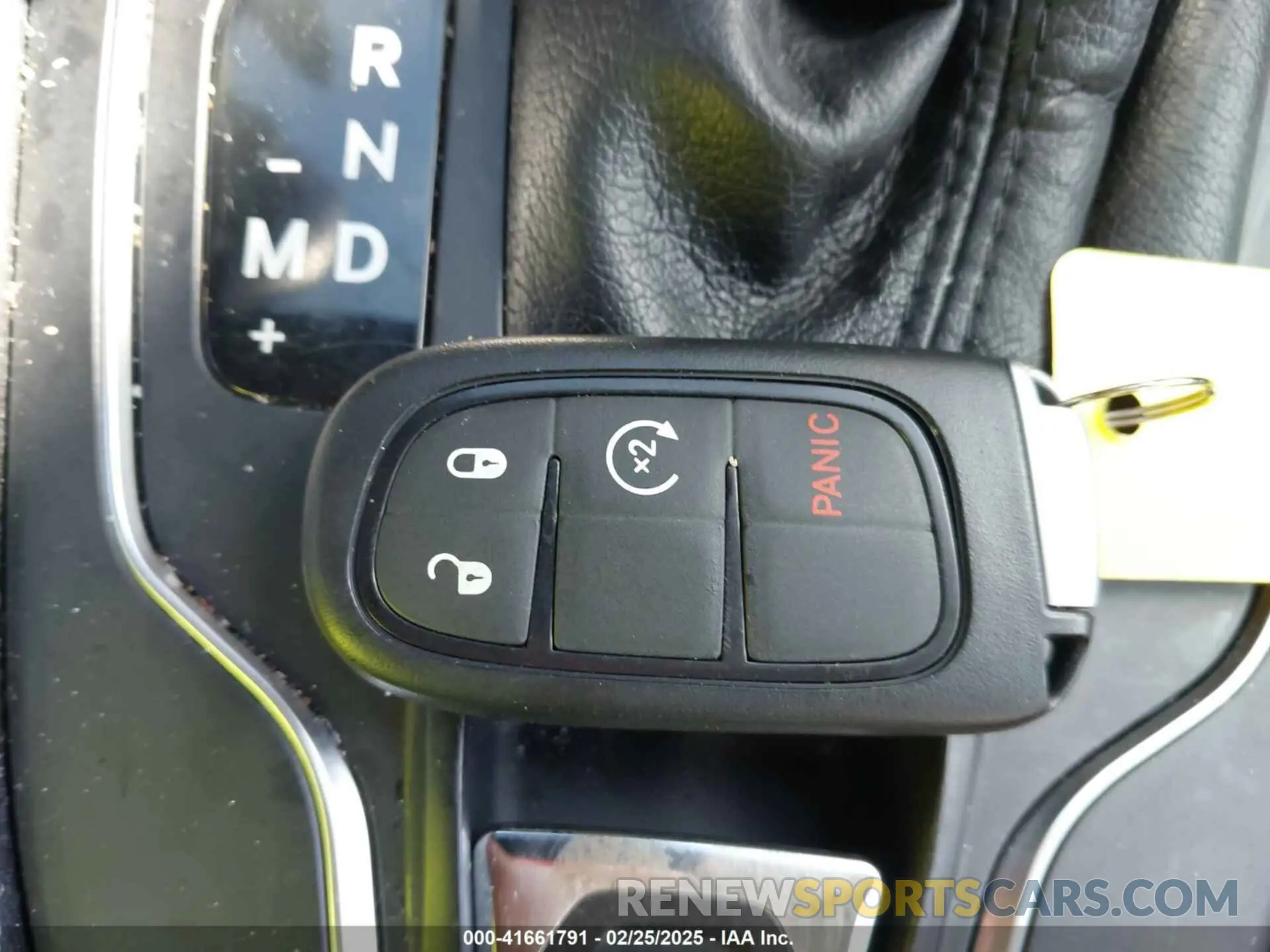 11 Photograph of a damaged car 1C4PJLLB6MD155810 JEEP CHEROKEE 2021