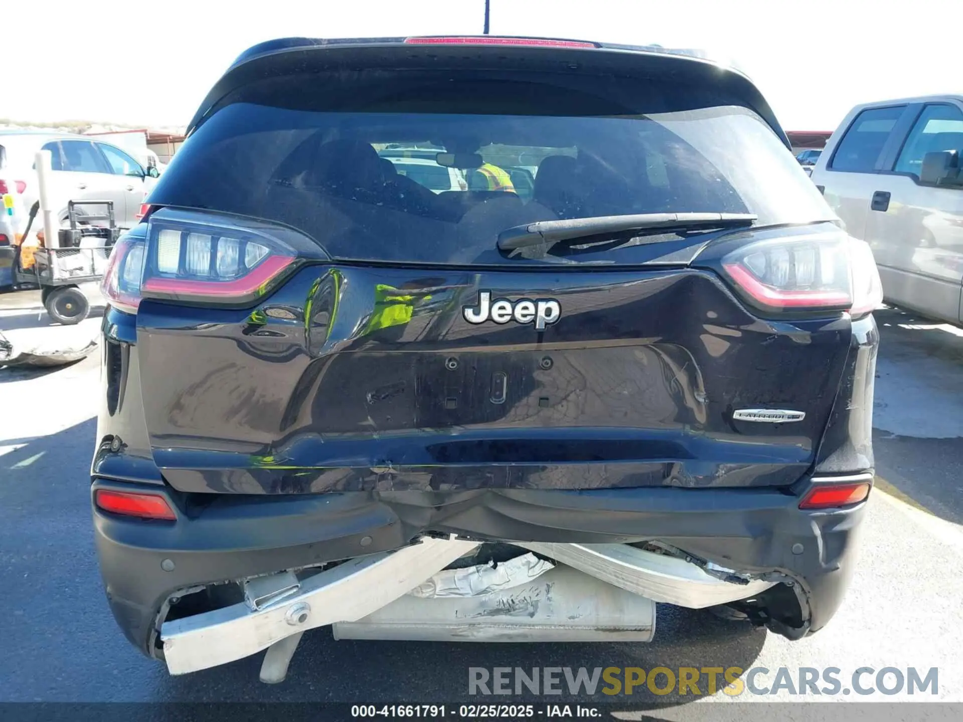 16 Photograph of a damaged car 1C4PJLLB6MD155810 JEEP CHEROKEE 2021