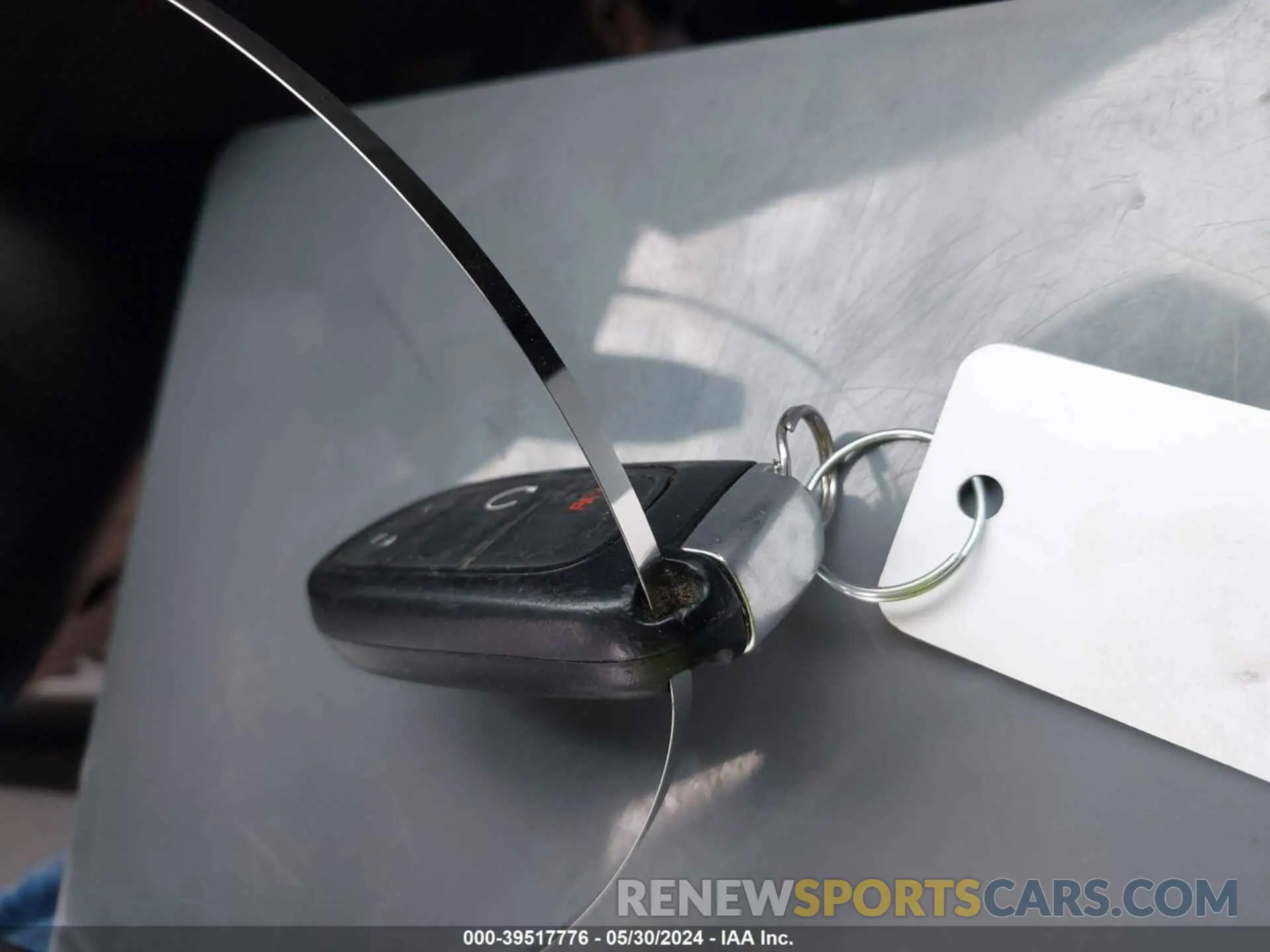 11 Photograph of a damaged car 1C4PJLLB8MD103661 JEEP CHEROKEE 2021