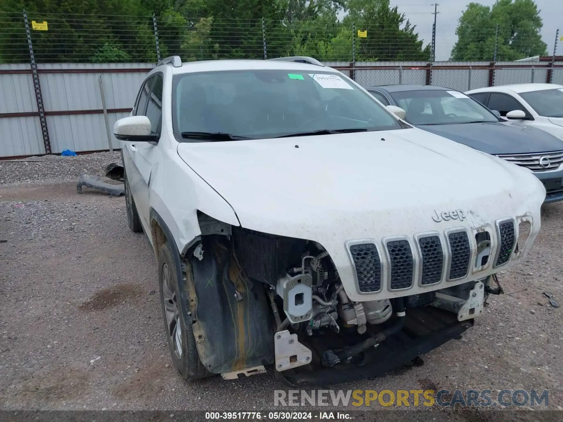13 Photograph of a damaged car 1C4PJLLB8MD103661 JEEP CHEROKEE 2021