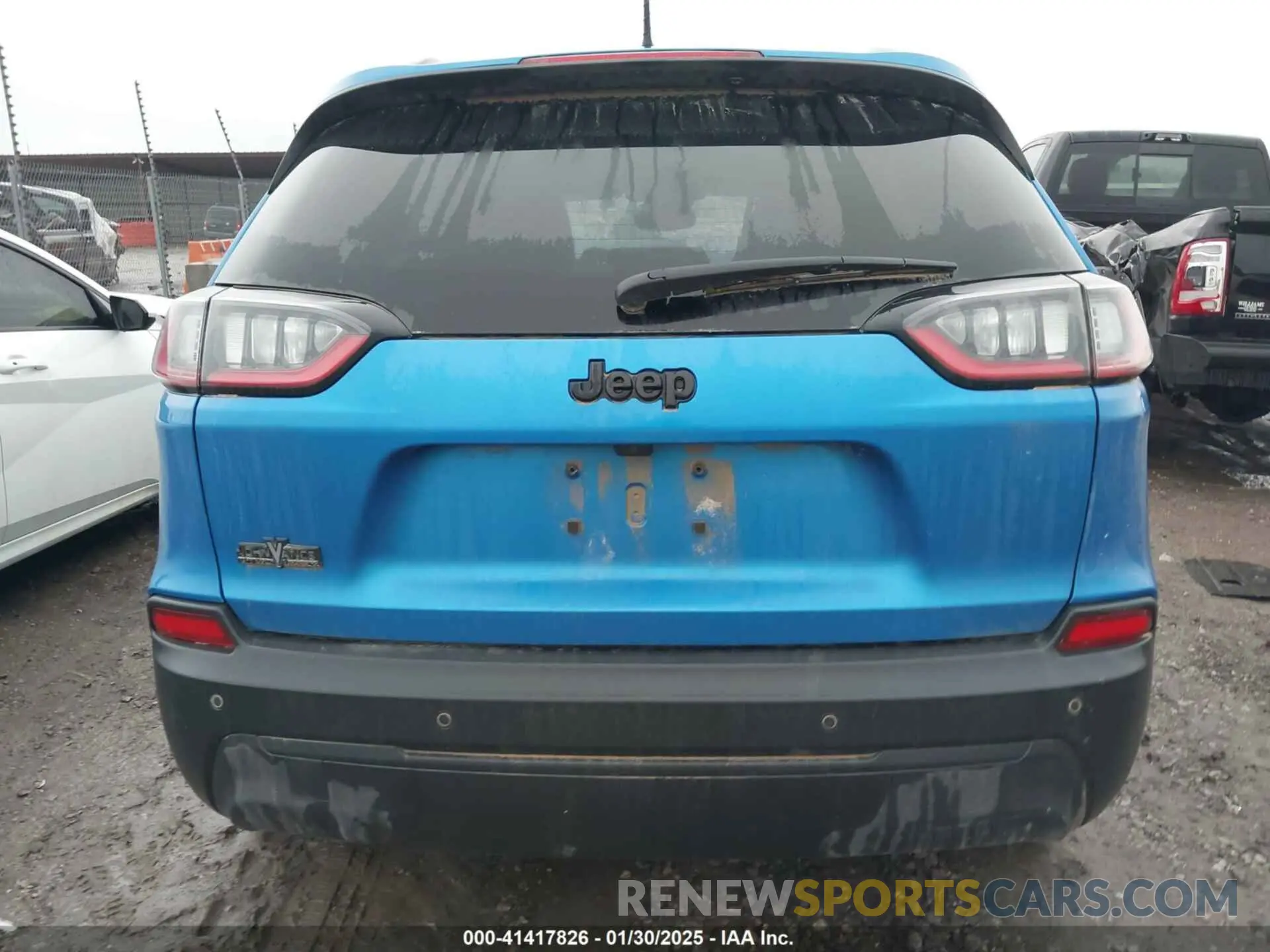16 Photograph of a damaged car 1C4PJLLB8MD112201 JEEP CHEROKEE 2021