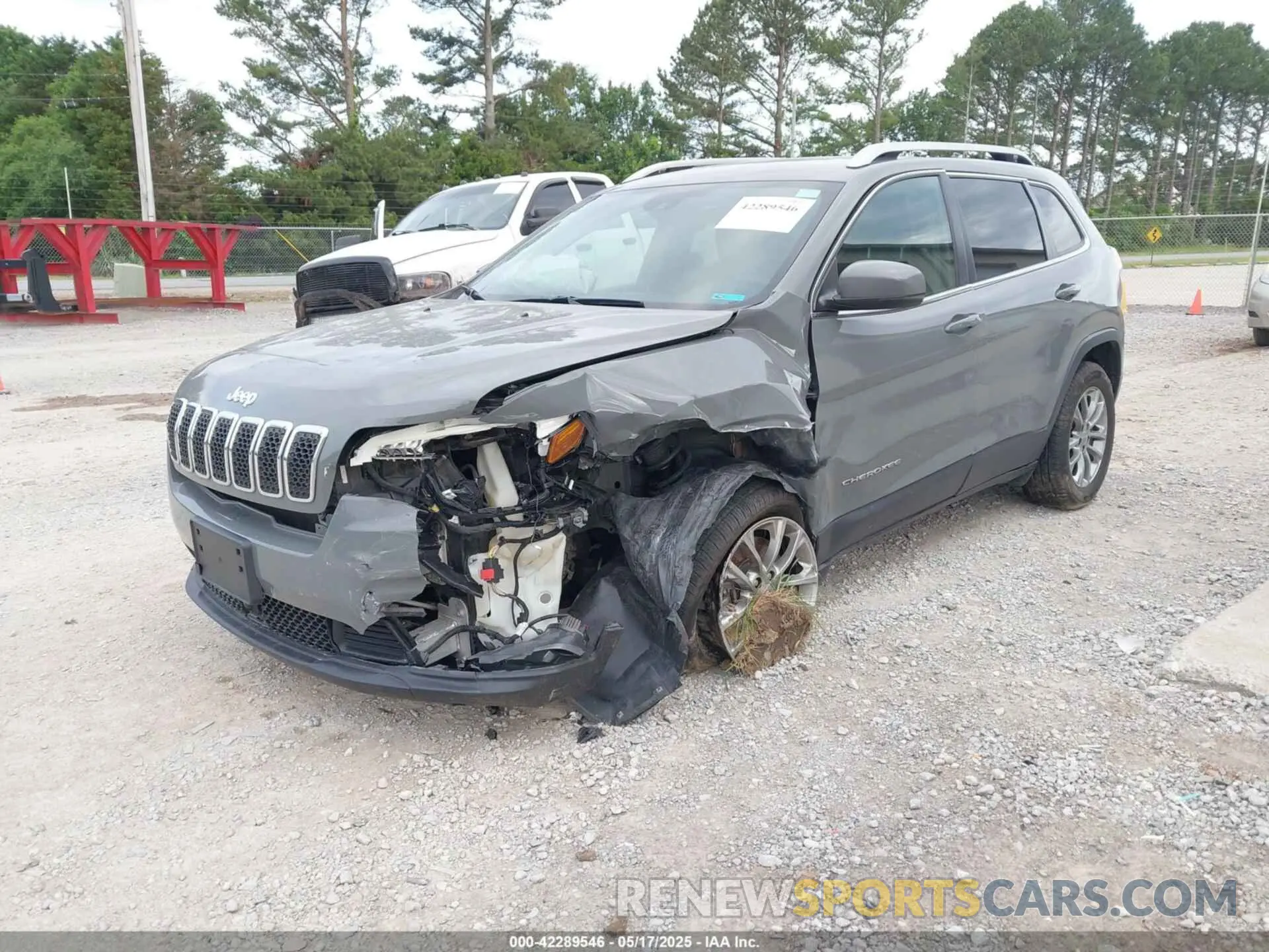 2 Photograph of a damaged car 1C4PJLMX2MD211624 JEEP CHEROKEE 2021
