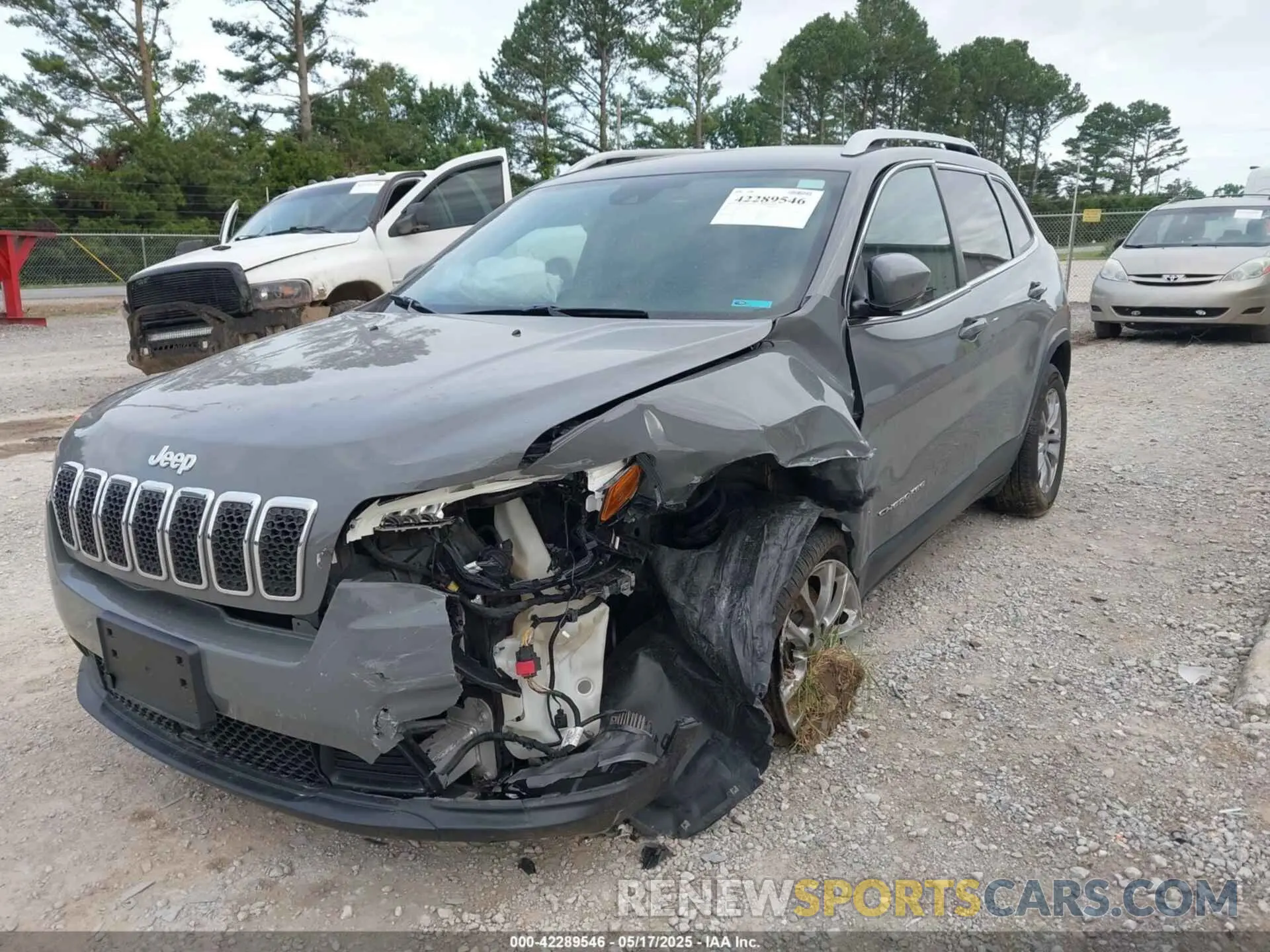 6 Photograph of a damaged car 1C4PJLMX2MD211624 JEEP CHEROKEE 2021
