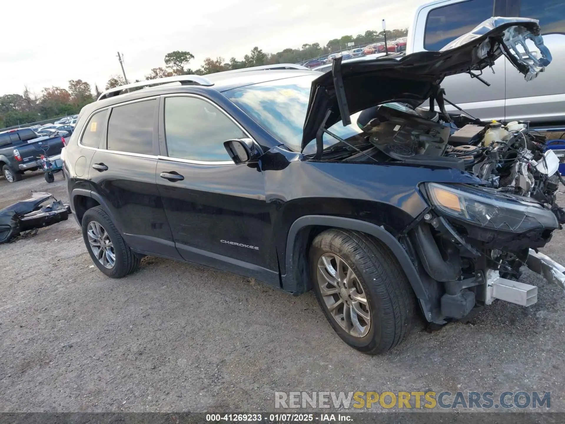13 Photograph of a damaged car 1C4PJLMX4MD140927 JEEP CHEROKEE 2021
