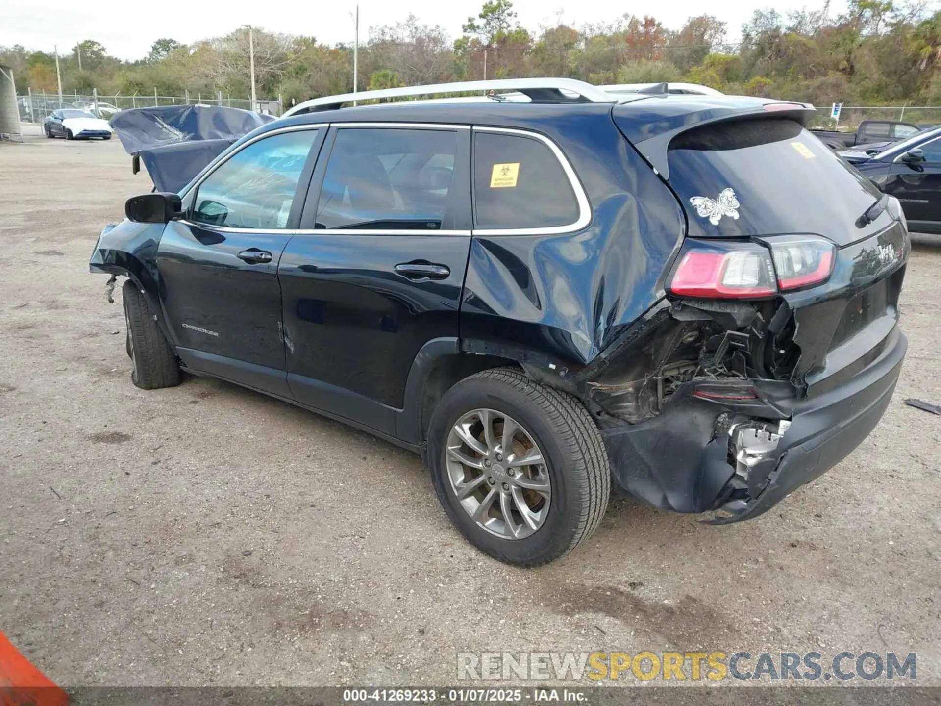 3 Photograph of a damaged car 1C4PJLMX4MD140927 JEEP CHEROKEE 2021