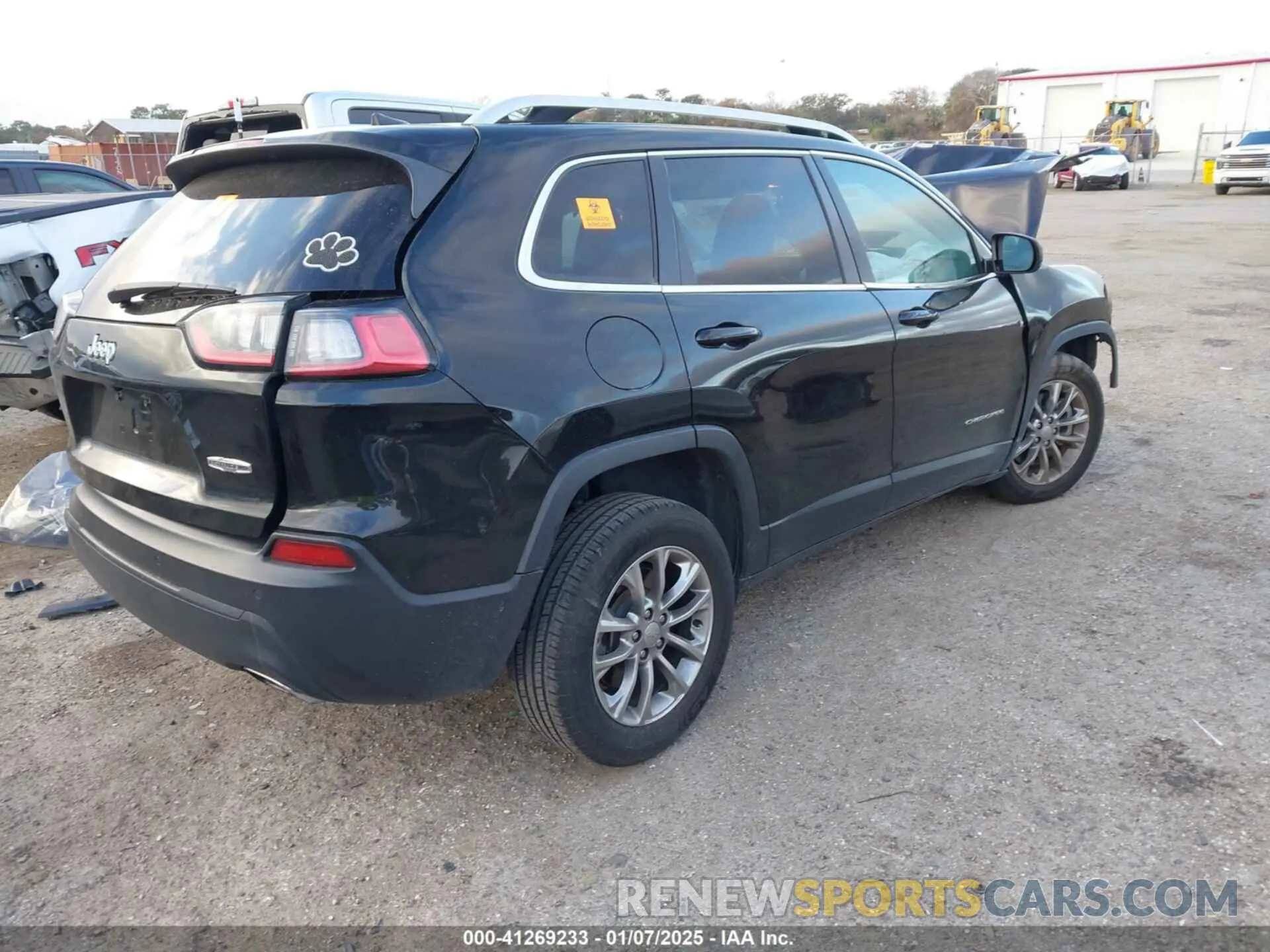 4 Photograph of a damaged car 1C4PJLMX4MD140927 JEEP CHEROKEE 2021