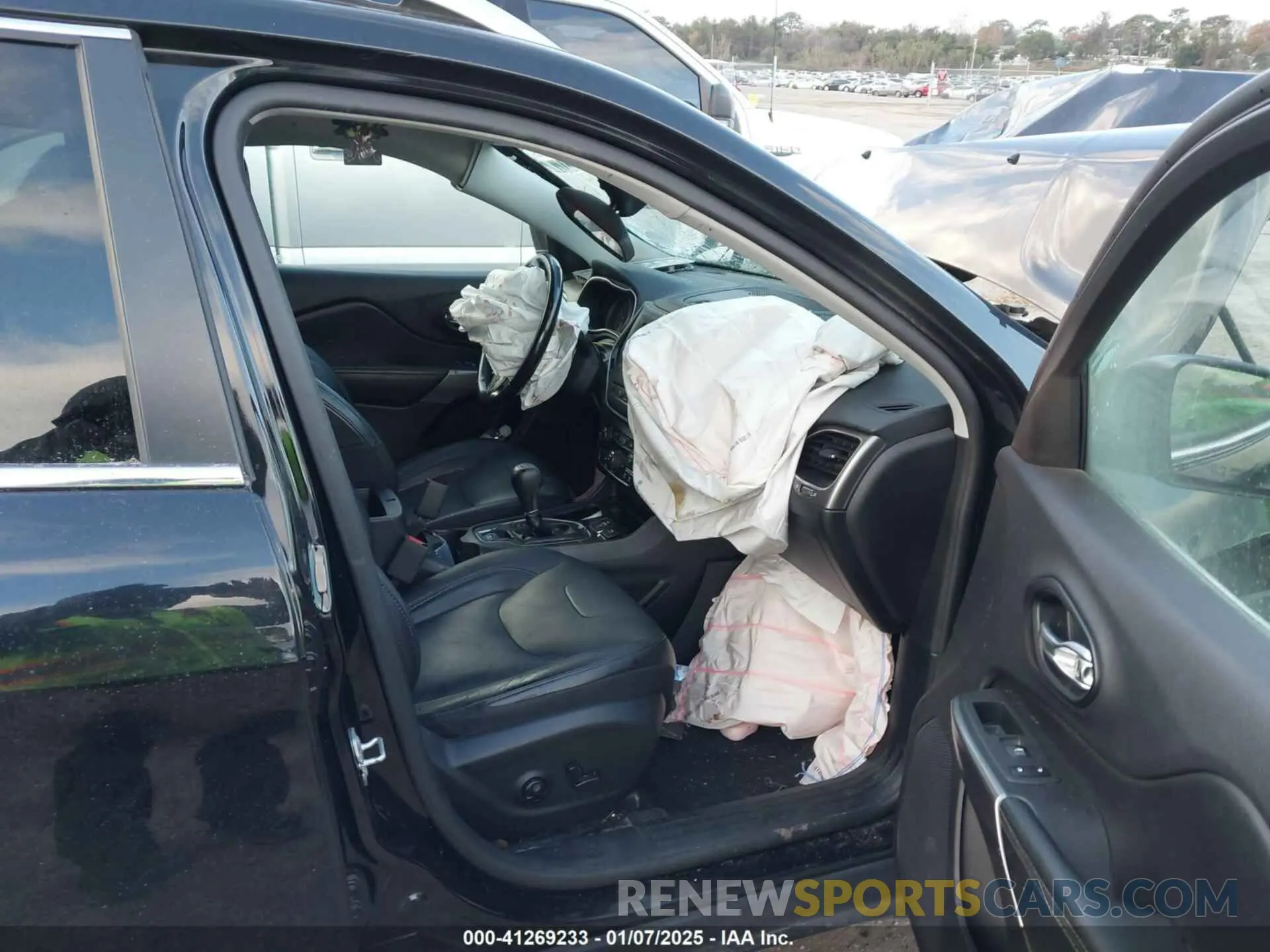 5 Photograph of a damaged car 1C4PJLMX4MD140927 JEEP CHEROKEE 2021