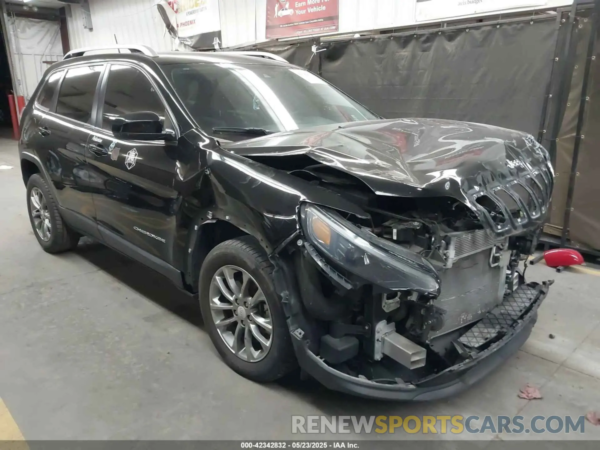 1 Photograph of a damaged car 1C4PJLMX5MD136675 JEEP CHEROKEE 2021