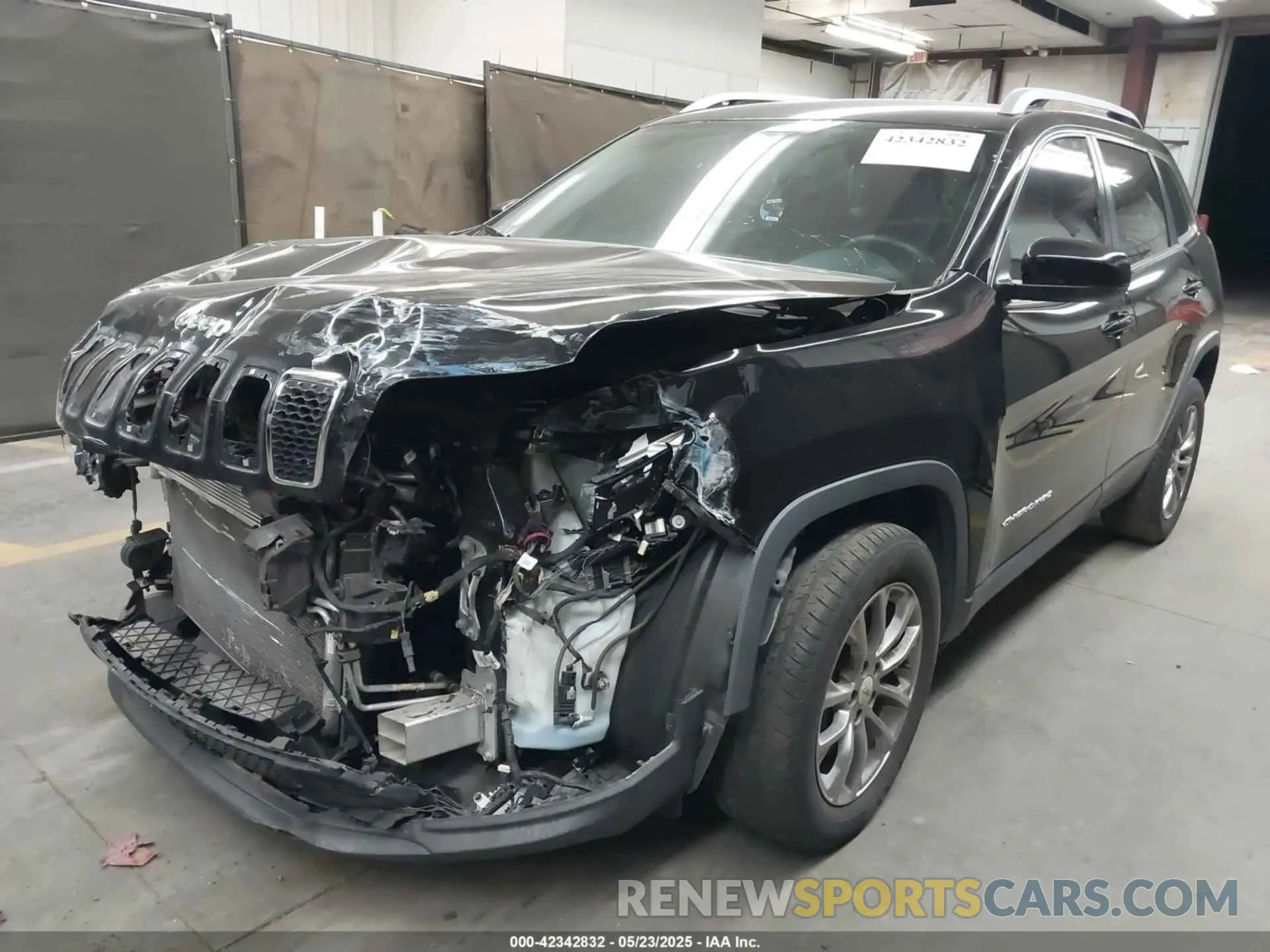 2 Photograph of a damaged car 1C4PJLMX5MD136675 JEEP CHEROKEE 2021