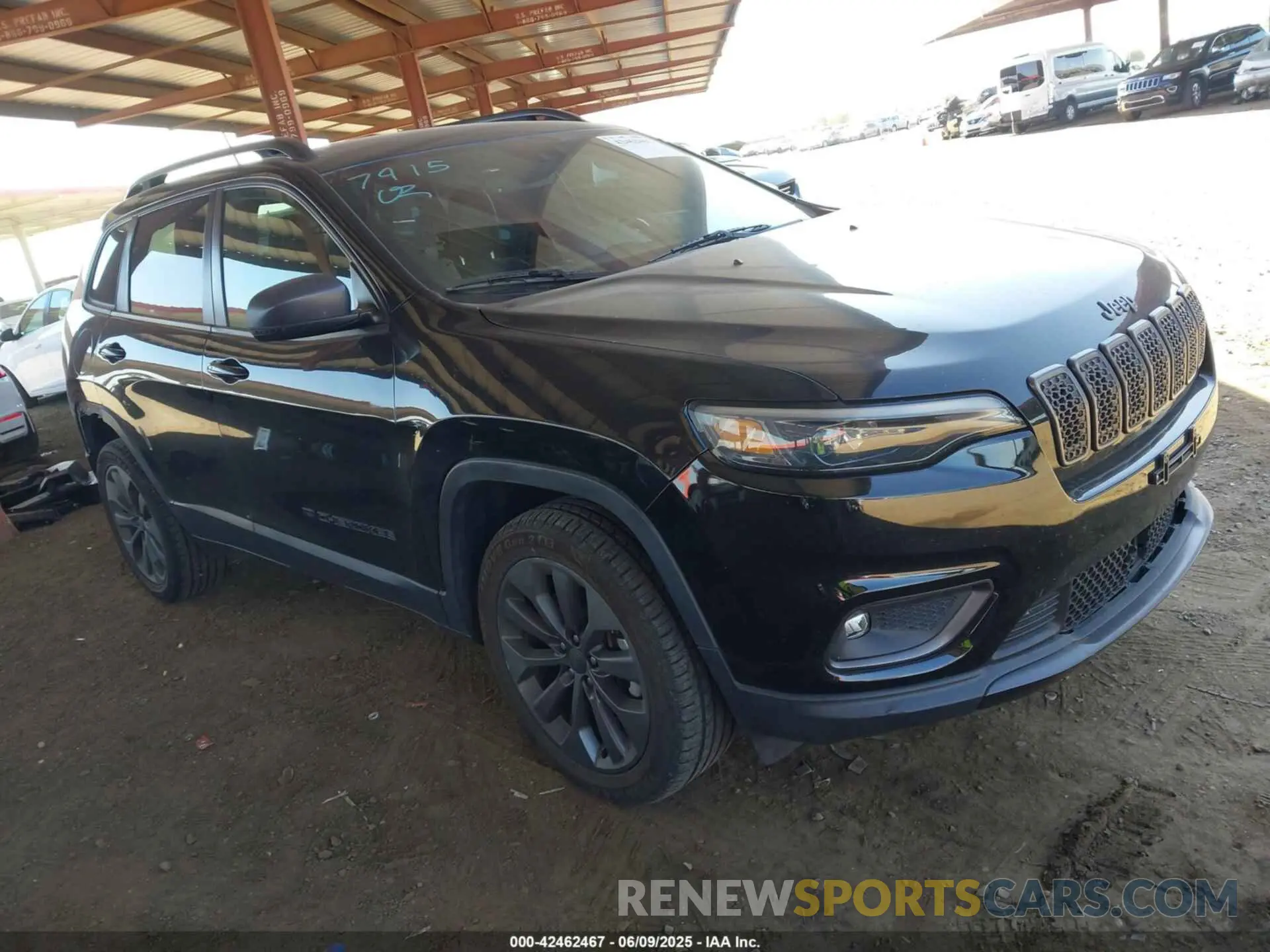 1 Photograph of a damaged car 1C4PJLMX5MD144338 JEEP CHEROKEE 2021