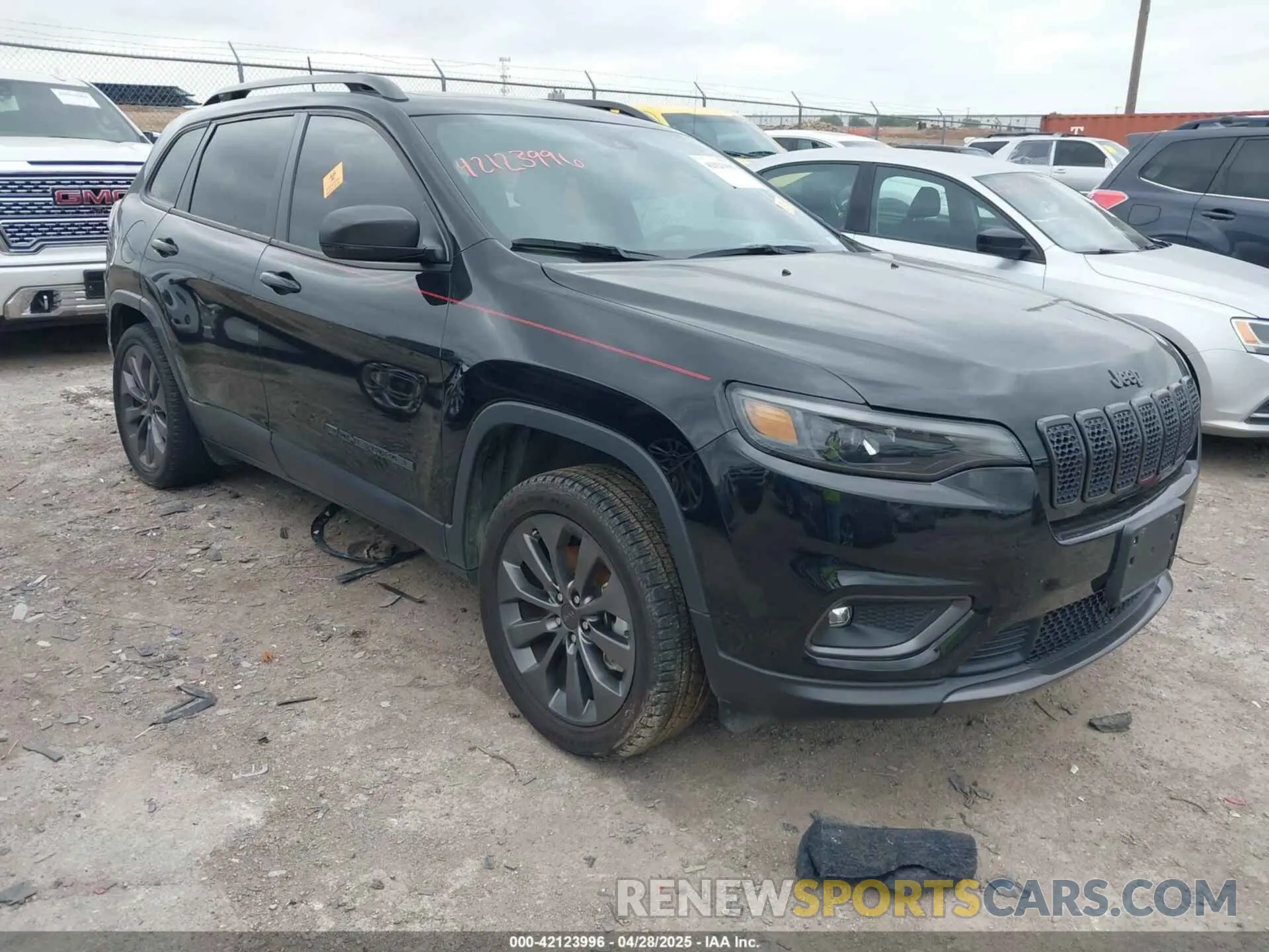1 Photograph of a damaged car 1C4PJLMX5MD149992 JEEP CHEROKEE 2021