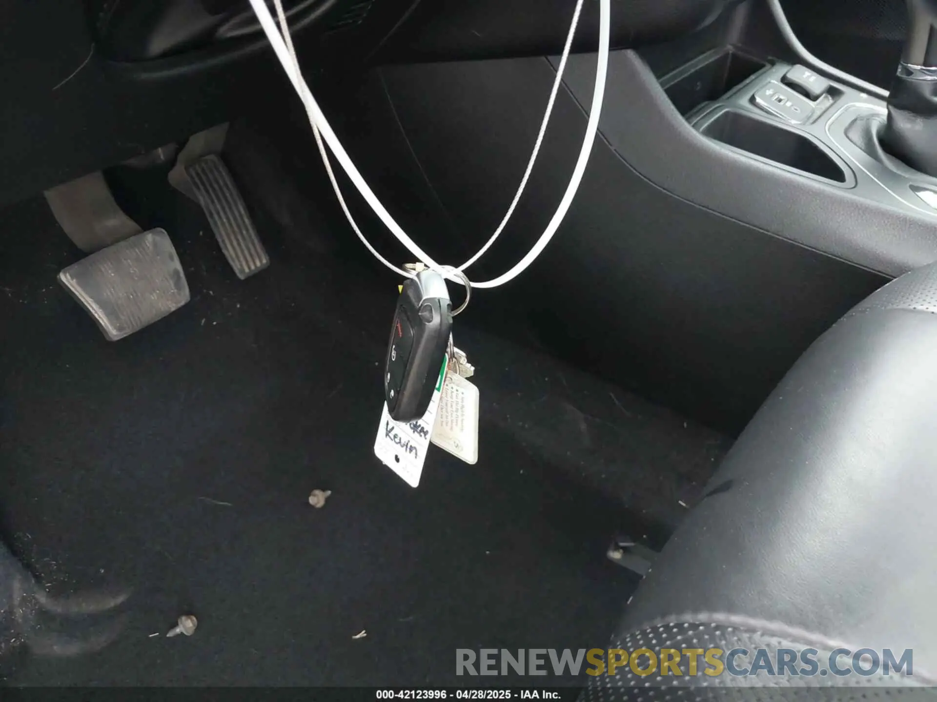 11 Photograph of a damaged car 1C4PJLMX5MD149992 JEEP CHEROKEE 2021