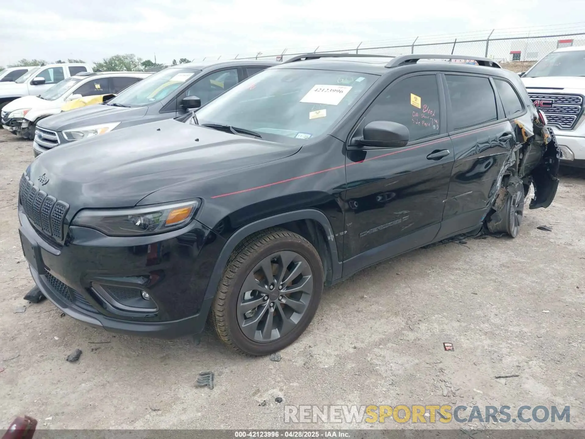 2 Photograph of a damaged car 1C4PJLMX5MD149992 JEEP CHEROKEE 2021