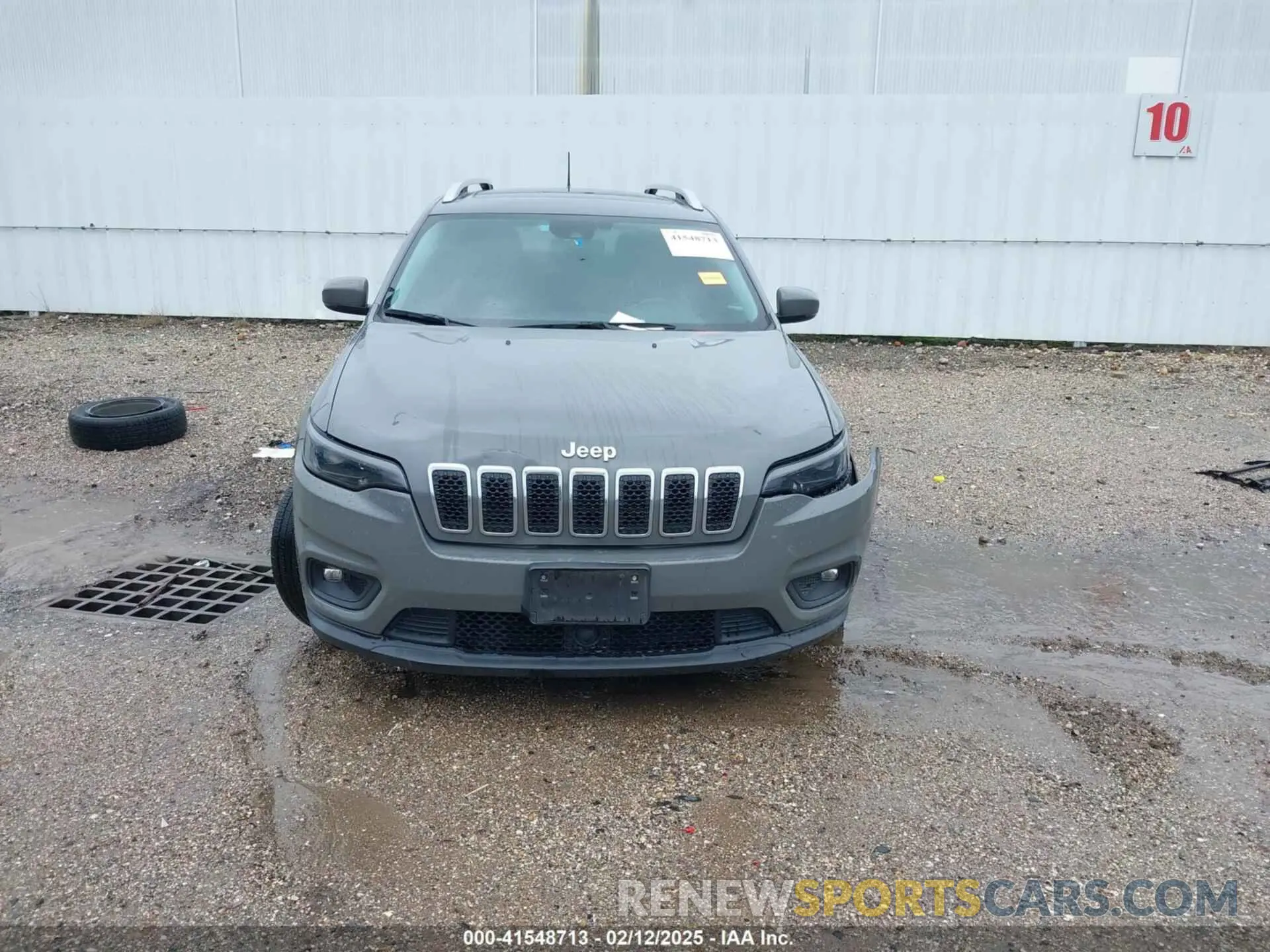 13 Photograph of a damaged car 1C4PJLMXXMD203934 JEEP CHEROKEE 2021
