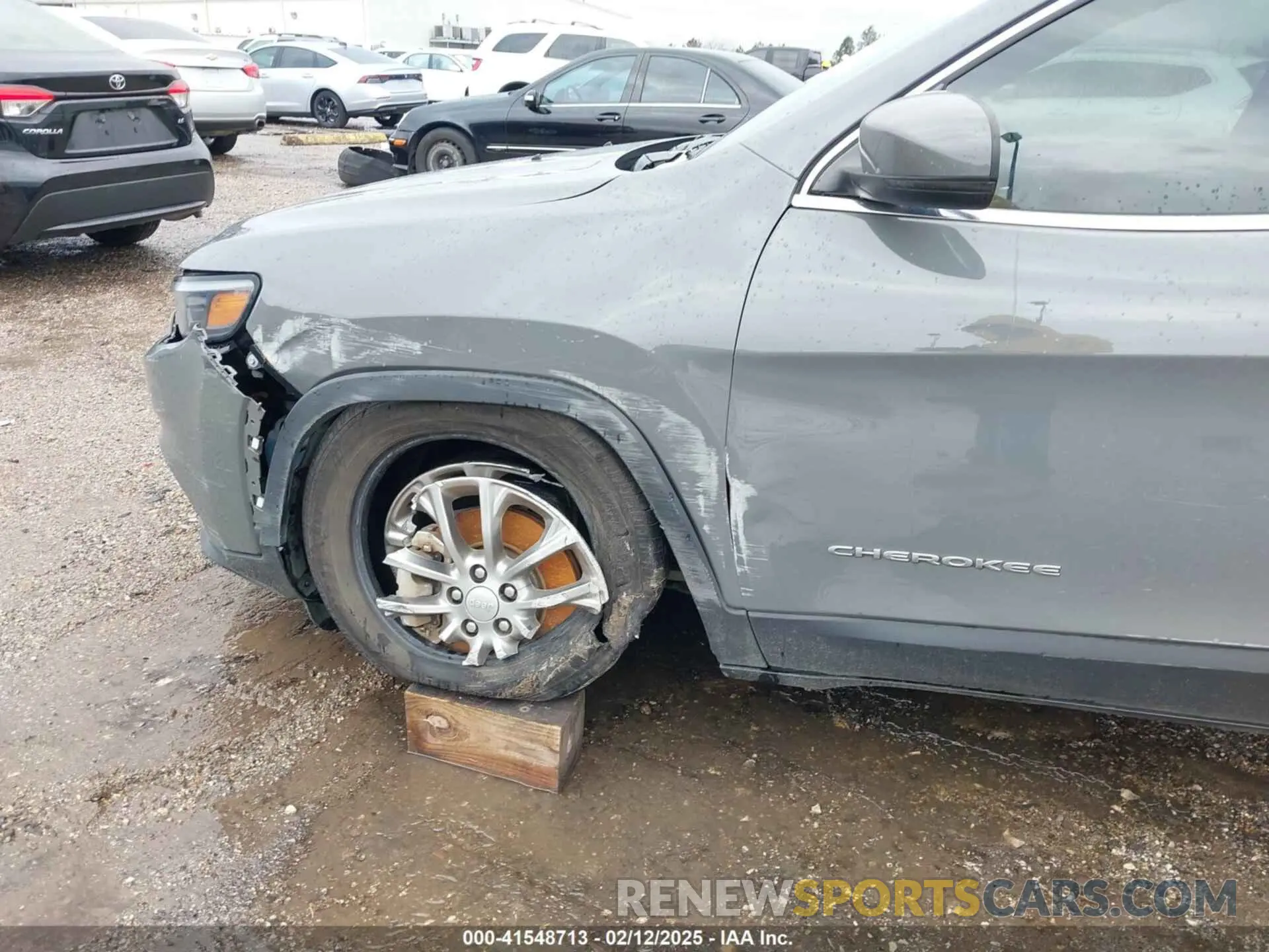 6 Photograph of a damaged car 1C4PJLMXXMD203934 JEEP CHEROKEE 2021