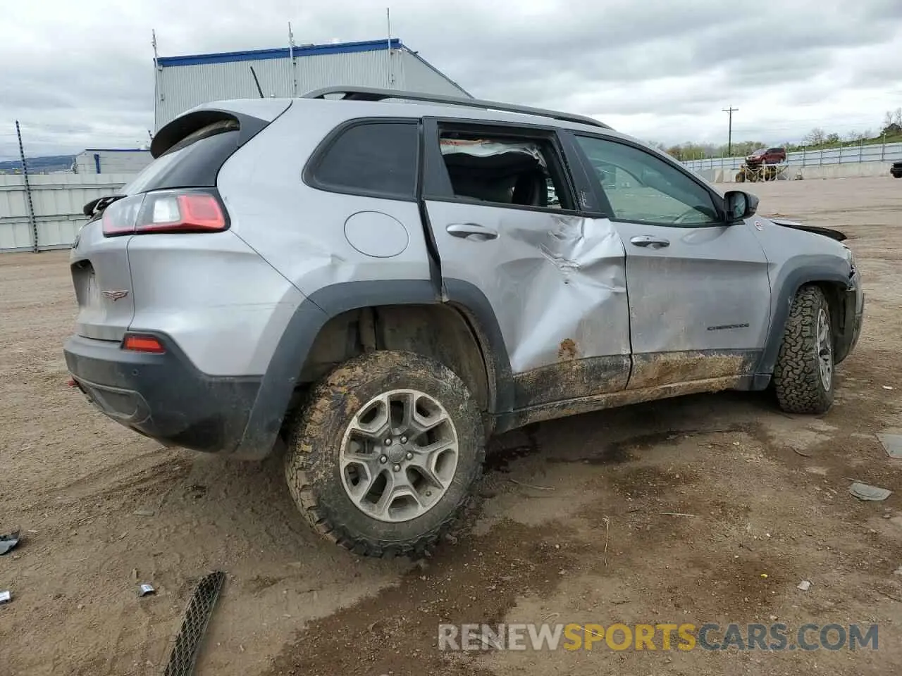 3 Photograph of a damaged car 1C4PJMBX2MD143446 JEEP CHEROKEE 2021