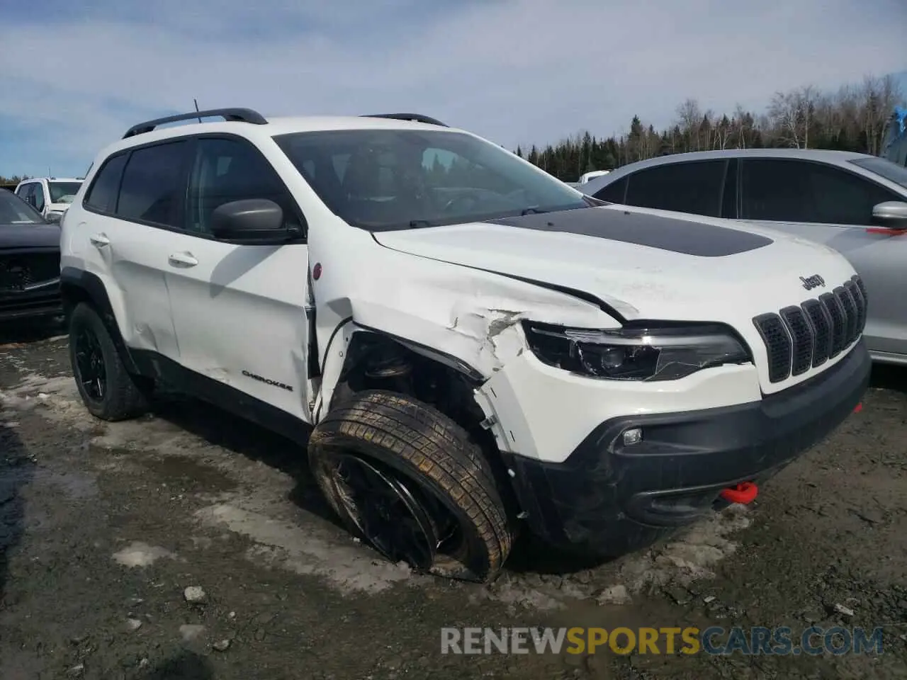 4 Photograph of a damaged car 1C4PJMBX4MD138927 JEEP CHEROKEE 2021