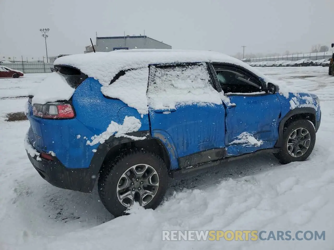 3 Photograph of a damaged car 1C4PJMBX4MD186752 JEEP CHEROKEE 2021