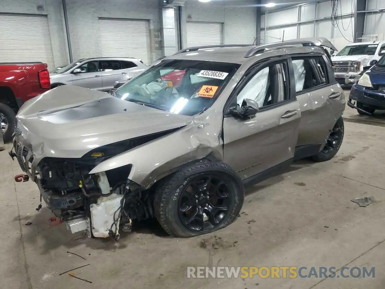 1 Photograph of a damaged car 1C4PJMBX5MD206278 JEEP CHEROKEE 2021