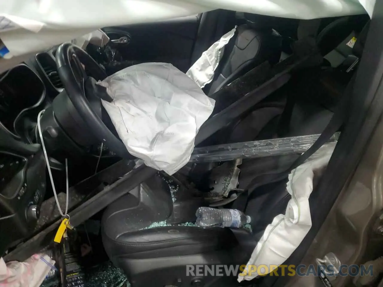 7 Photograph of a damaged car 1C4PJMBX5MD206278 JEEP CHEROKEE 2021
