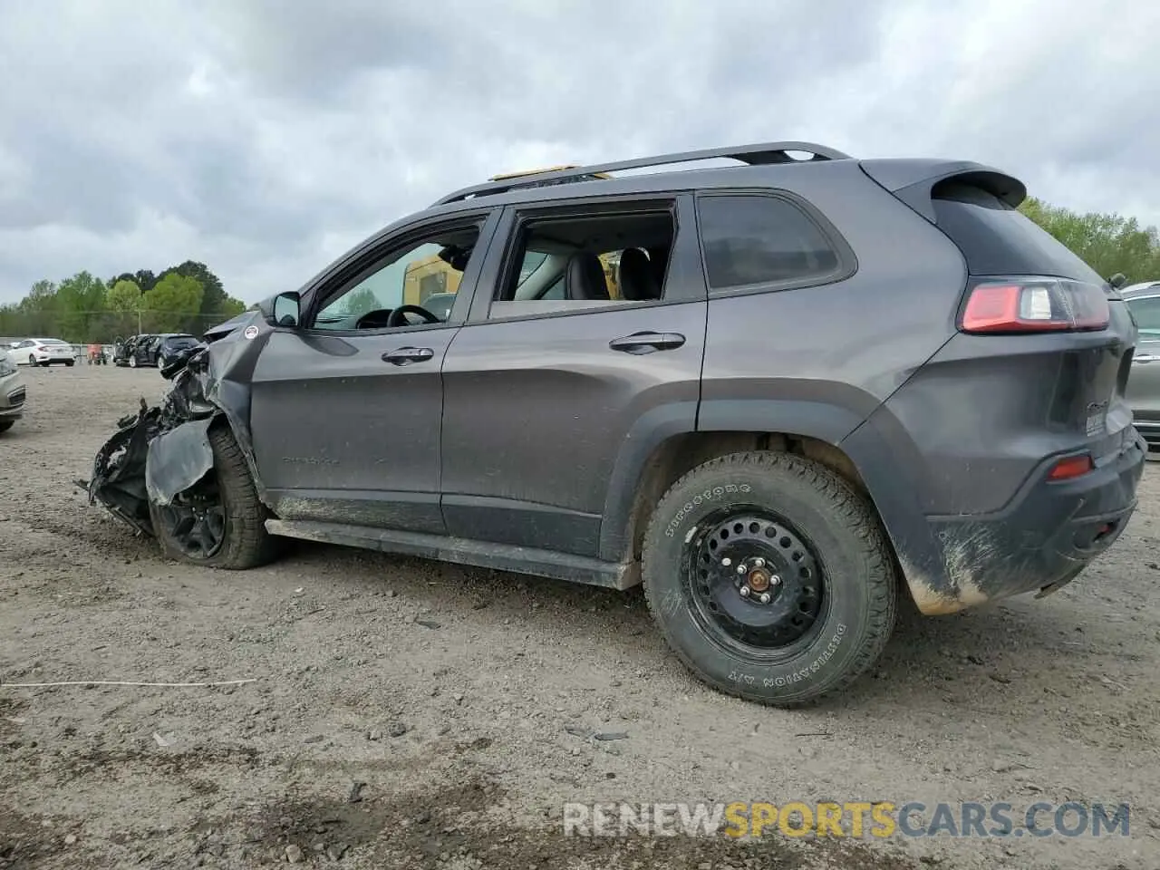 2 Photograph of a damaged car 1C4PJMBX7MD215581 JEEP CHEROKEE 2021