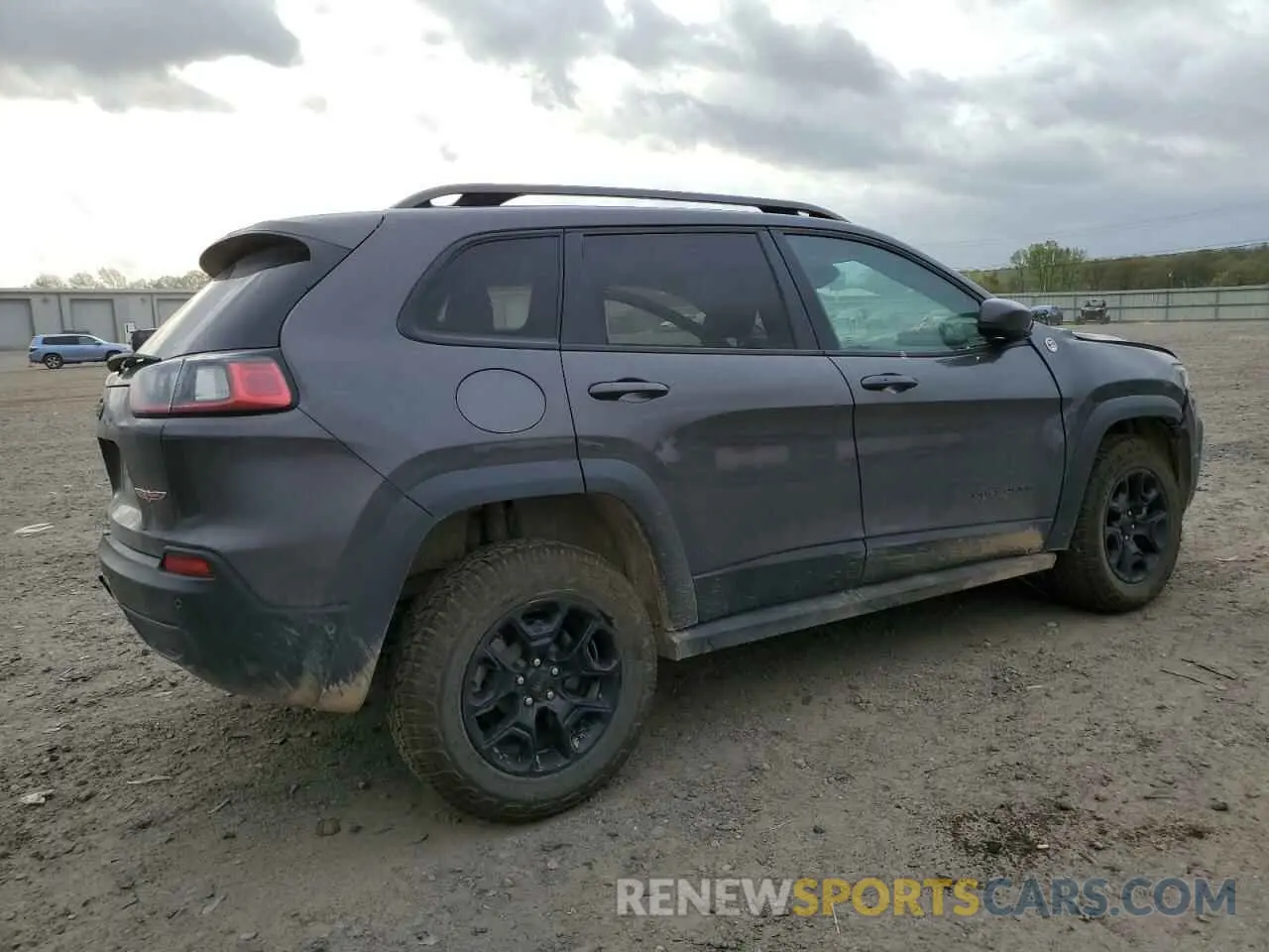 3 Photograph of a damaged car 1C4PJMBX7MD215581 JEEP CHEROKEE 2021