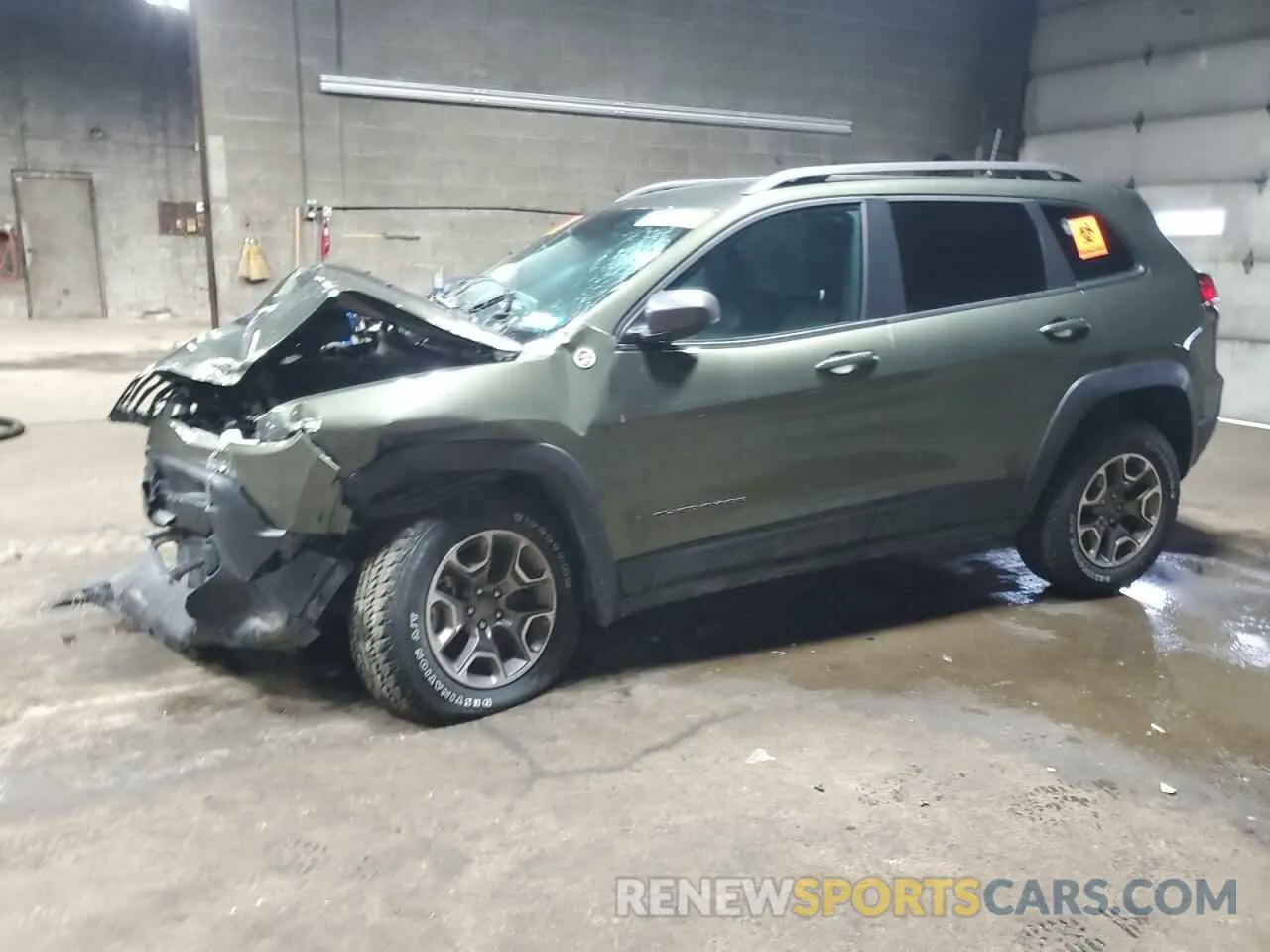 1 Photograph of a damaged car 1C4PJMBX8MD222989 JEEP CHEROKEE 2021