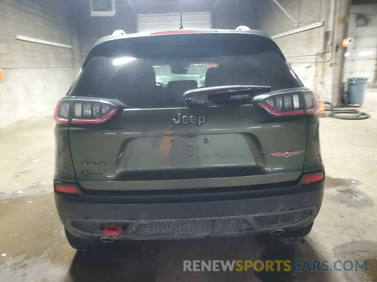 6 Photograph of a damaged car 1C4PJMBX8MD222989 JEEP CHEROKEE 2021