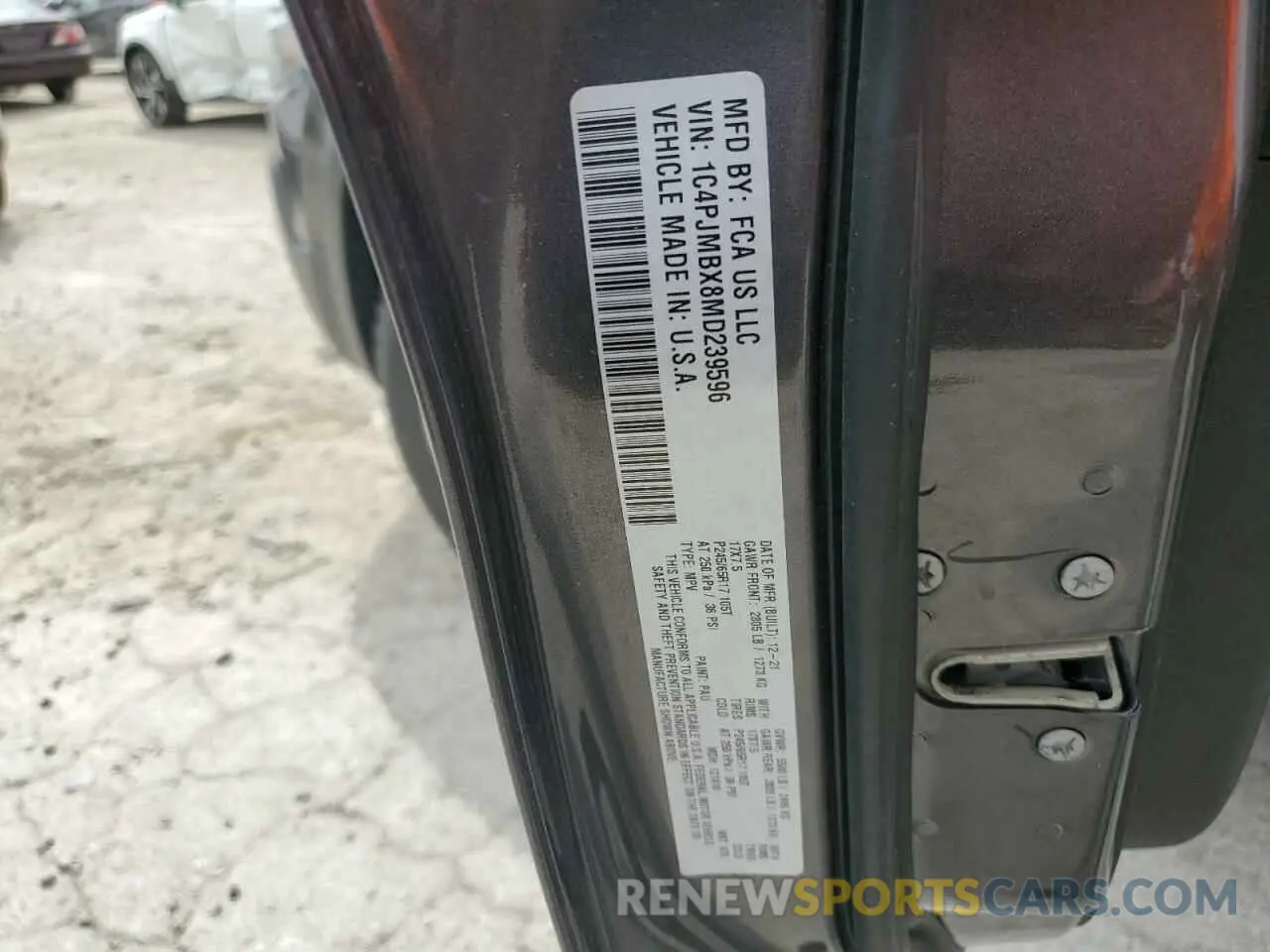 14 Photograph of a damaged car 1C4PJMBX8MD239596 JEEP CHEROKEE 2021
