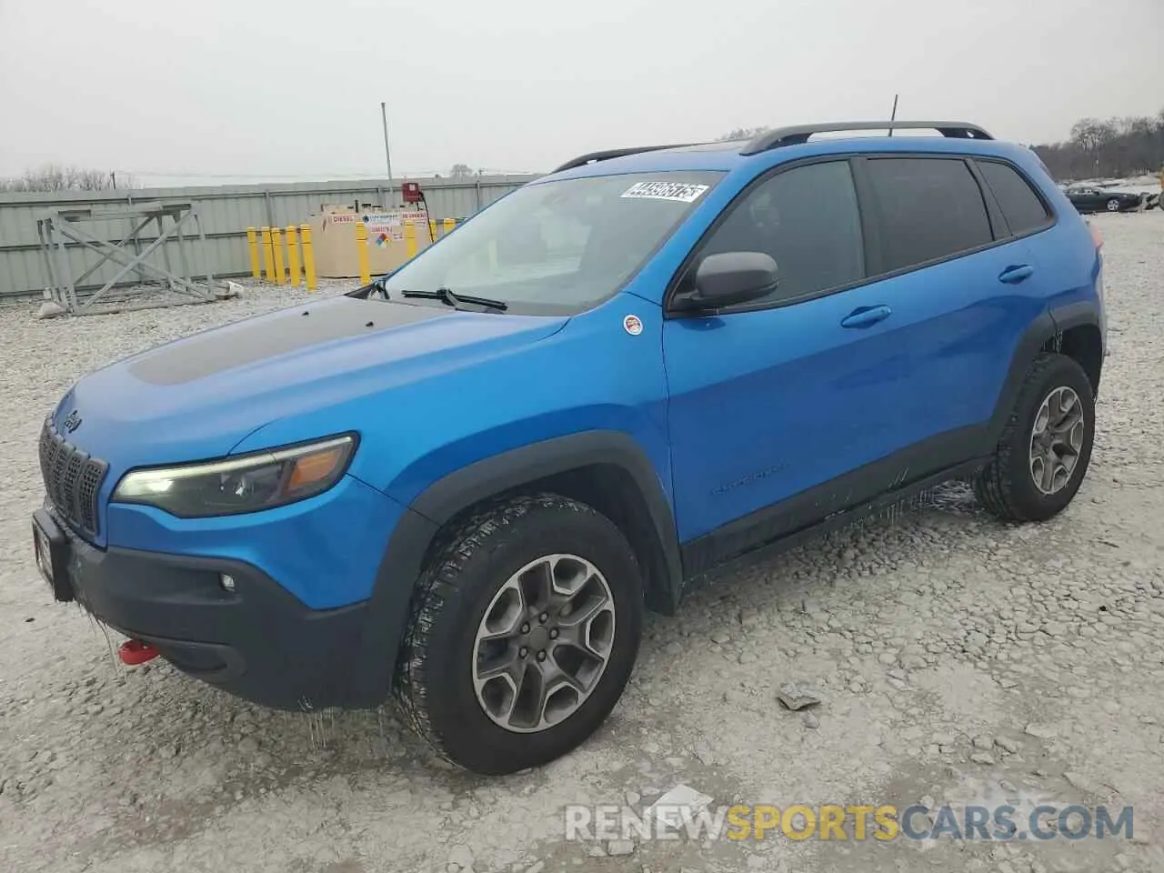 1 Photograph of a damaged car 1C4PJMBX9MD101792 JEEP CHEROKEE 2021