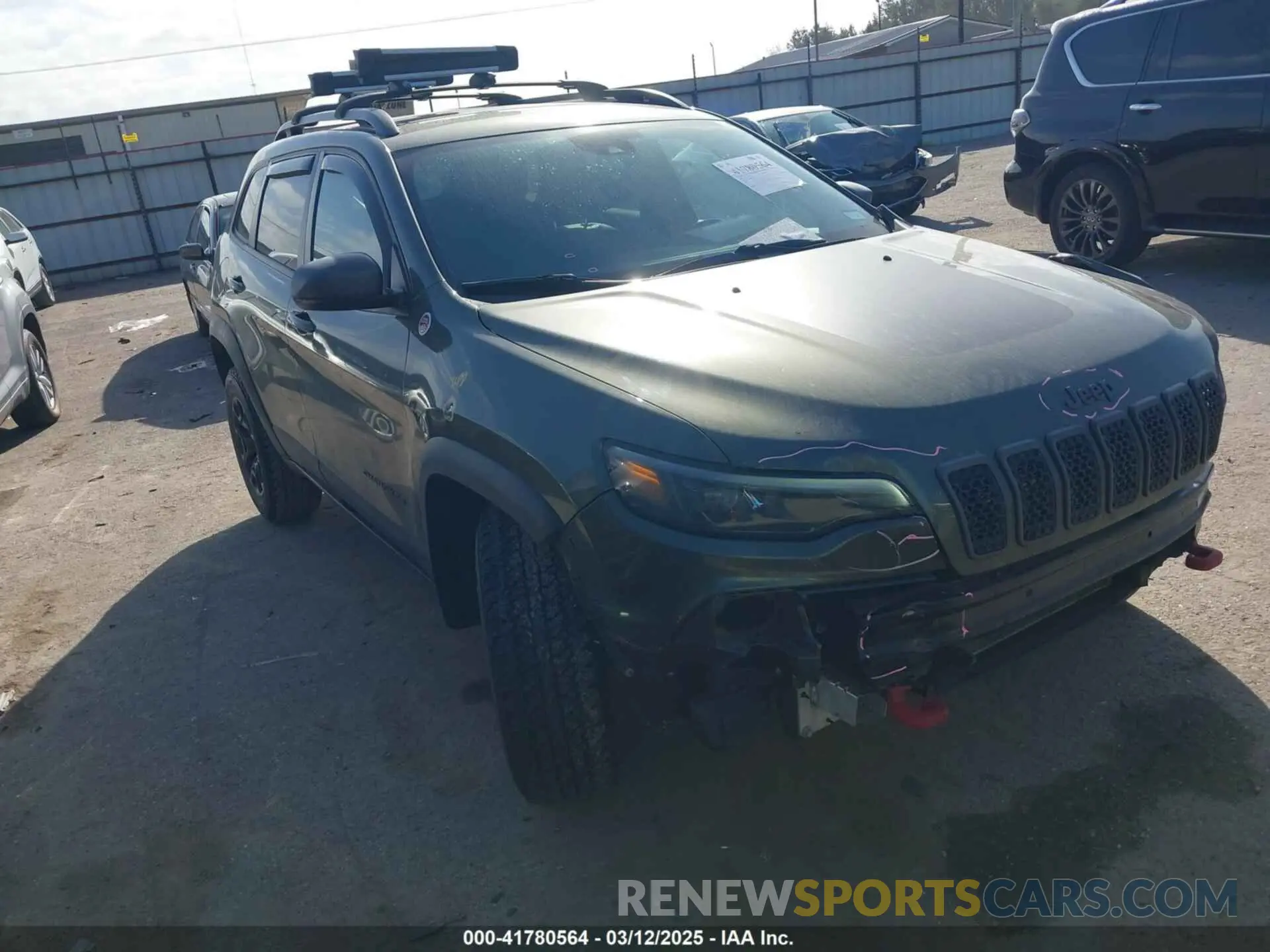 1 Photograph of a damaged car 1C4PJMBX9MD125087 JEEP CHEROKEE 2021
