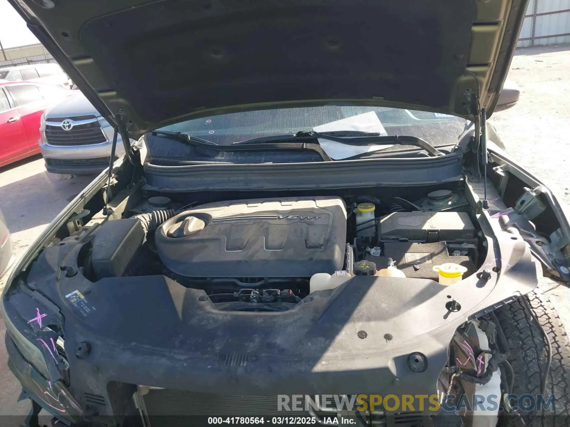 10 Photograph of a damaged car 1C4PJMBX9MD125087 JEEP CHEROKEE 2021