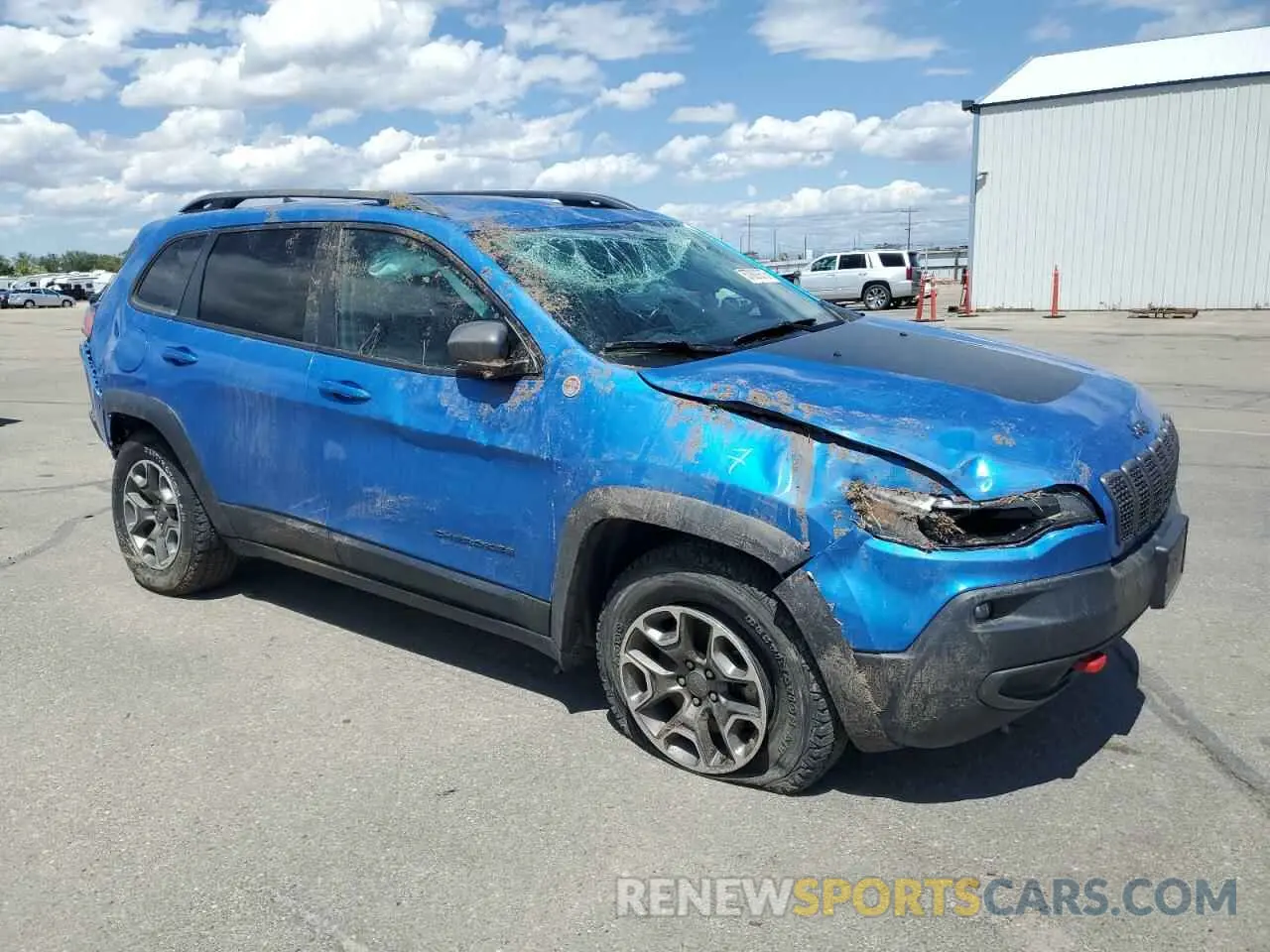 4 Photograph of a damaged car 1C4PJMBXXMD110436 JEEP CHEROKEE 2021