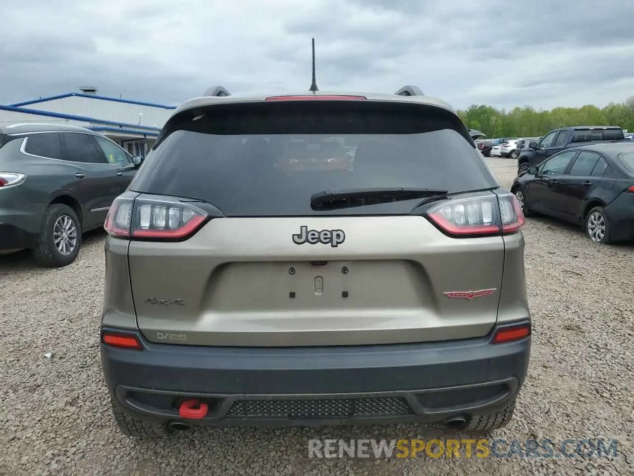 6 Photograph of a damaged car 1C4PJMBXXMD110534 JEEP CHEROKEE 2021