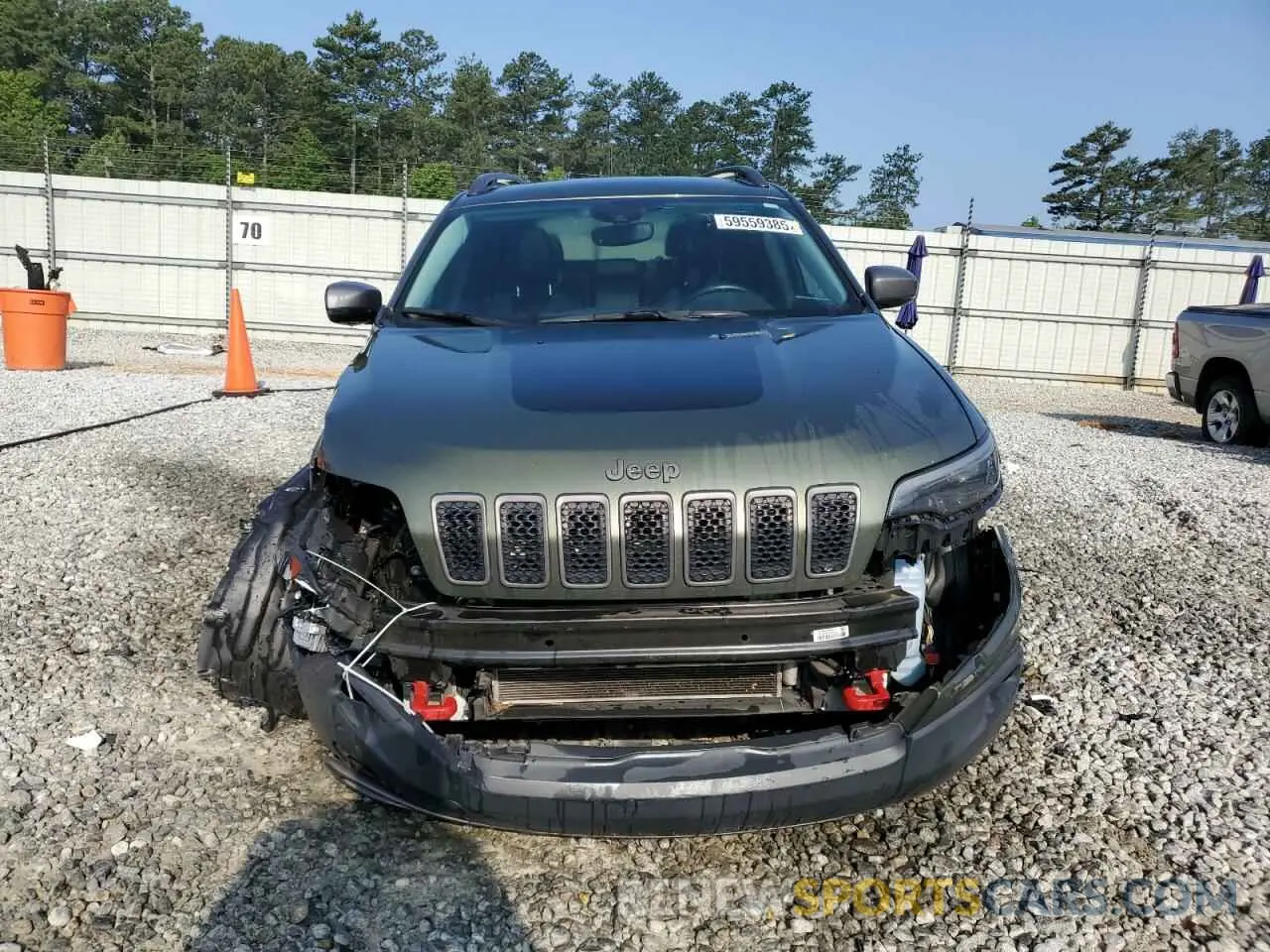5 Photograph of a damaged car 1C4PJMBXXMD116804 JEEP CHEROKEE 2021