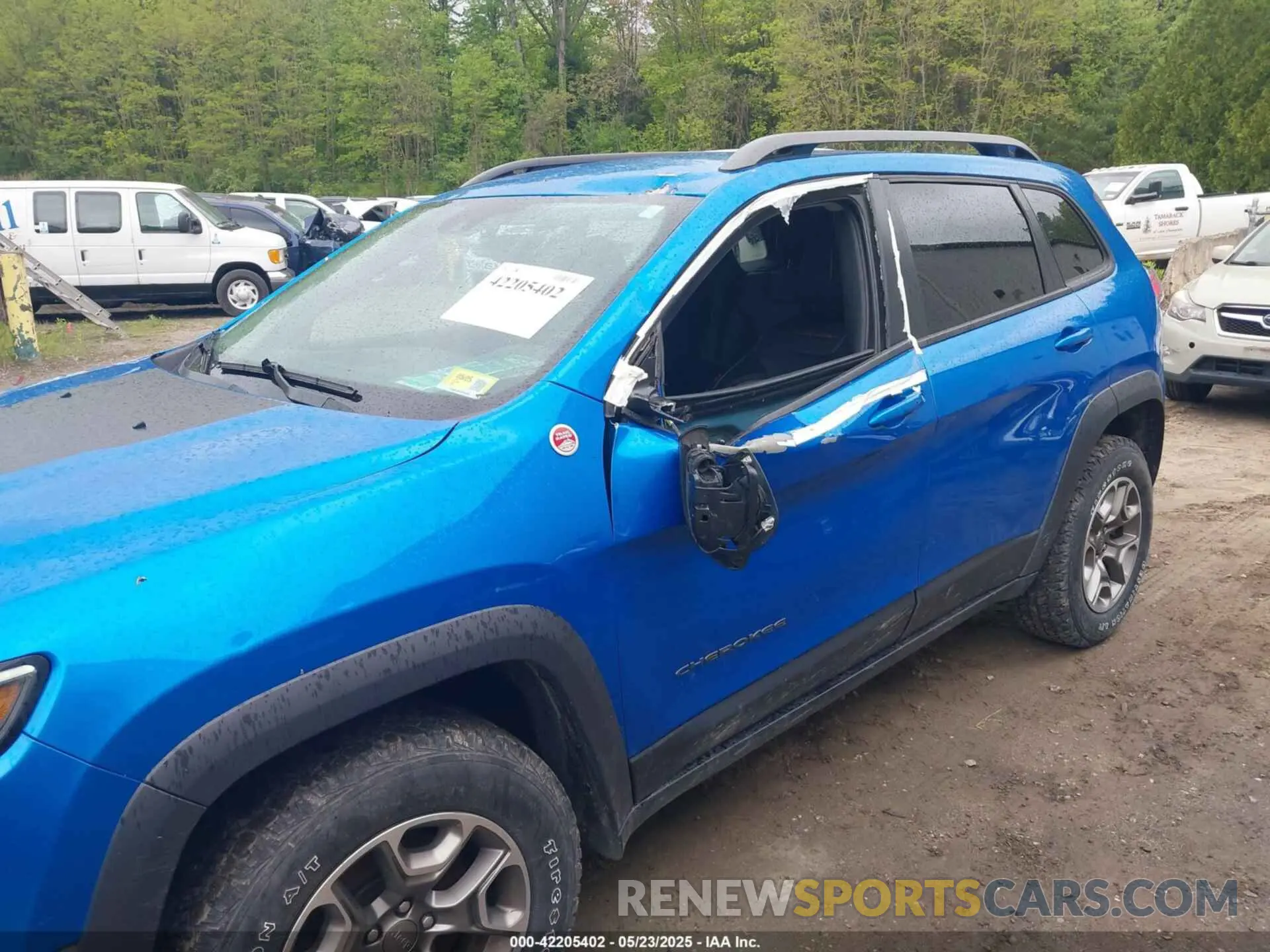 6 Photograph of a damaged car 1C4PJMBXXMD173102 JEEP CHEROKEE 2021