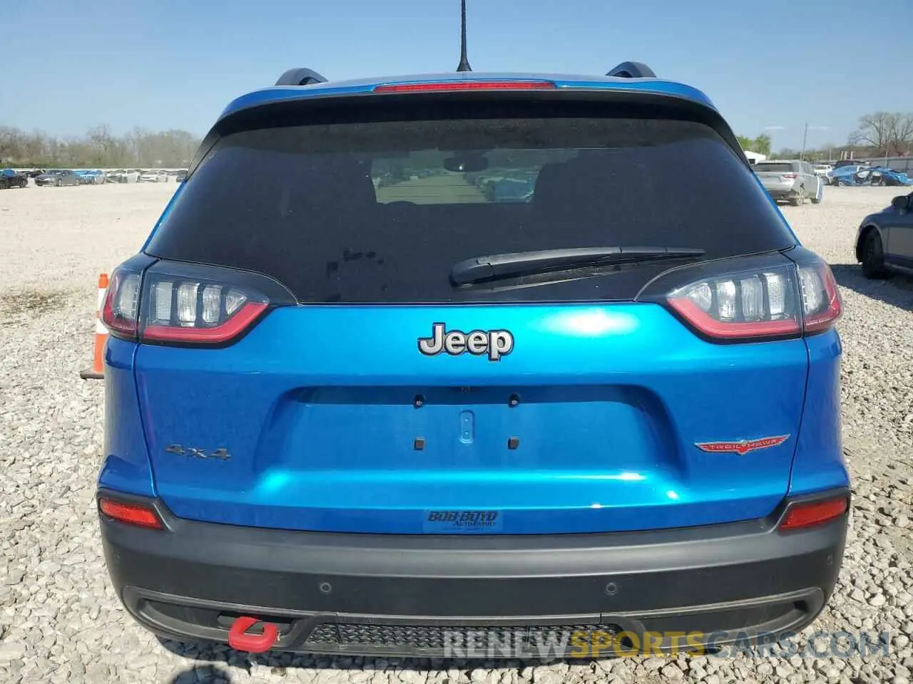 6 Photograph of a damaged car 1C4PJMBXXMD186738 JEEP CHEROKEE 2021
