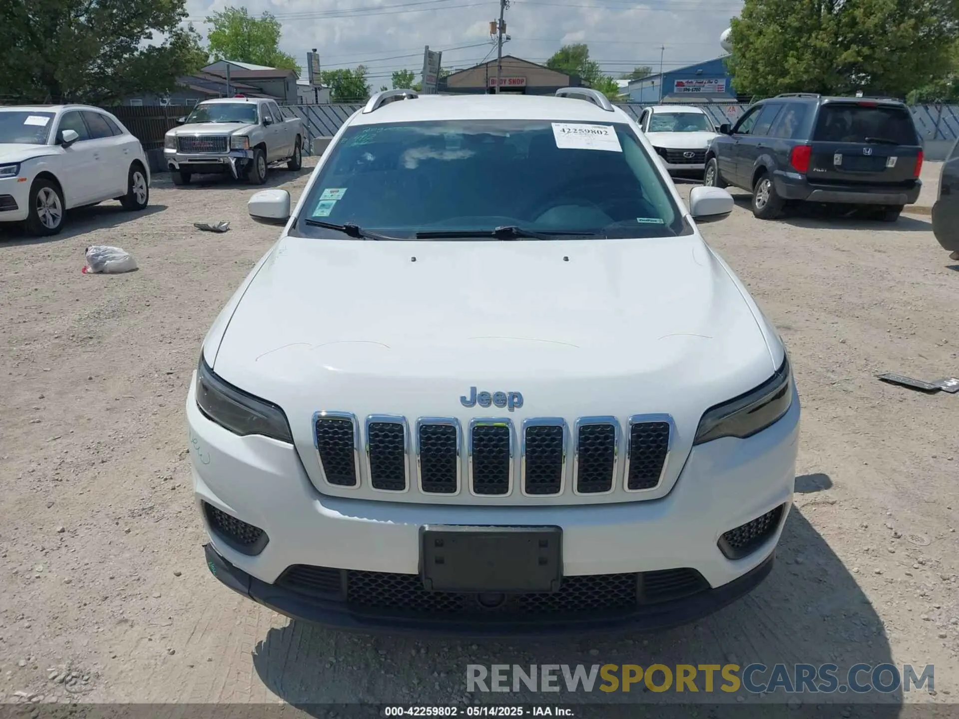 12 Photograph of a damaged car 1C4PJMCB1MD171158 JEEP CHEROKEE 2021